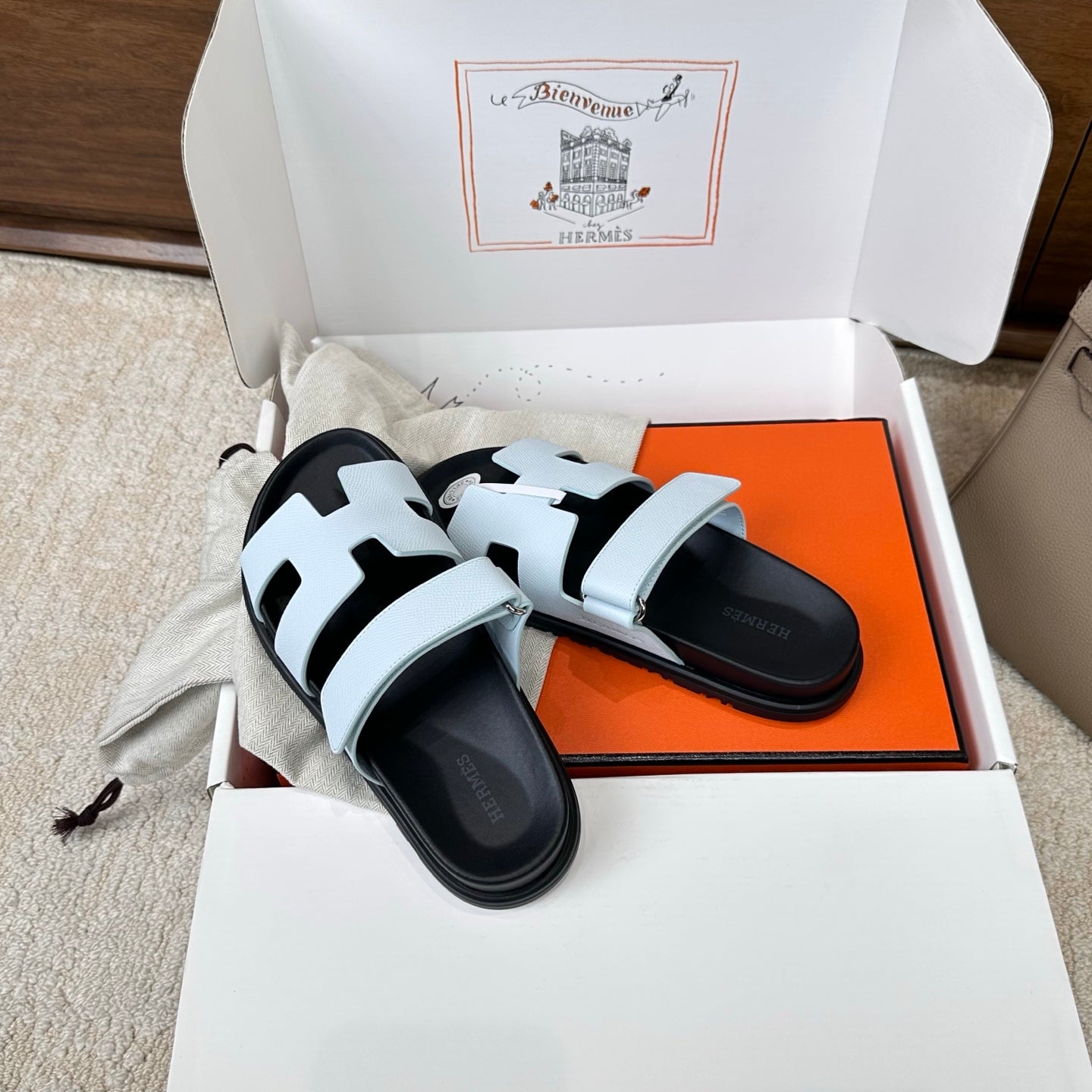 HM Chypre Sandal Black Light Blue Espom Leather 862389