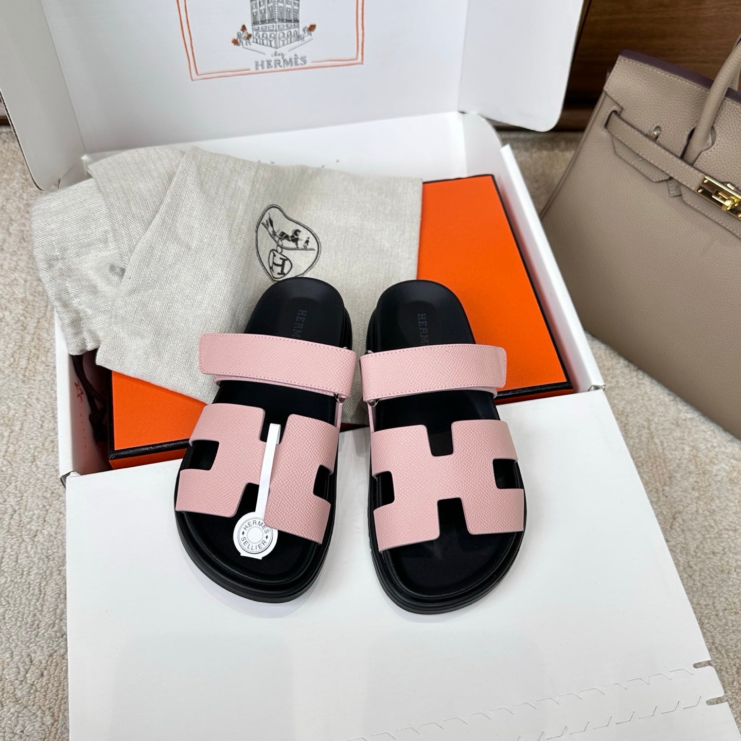HM Chypre Sandal Black Light Pink Espom Leather 862390