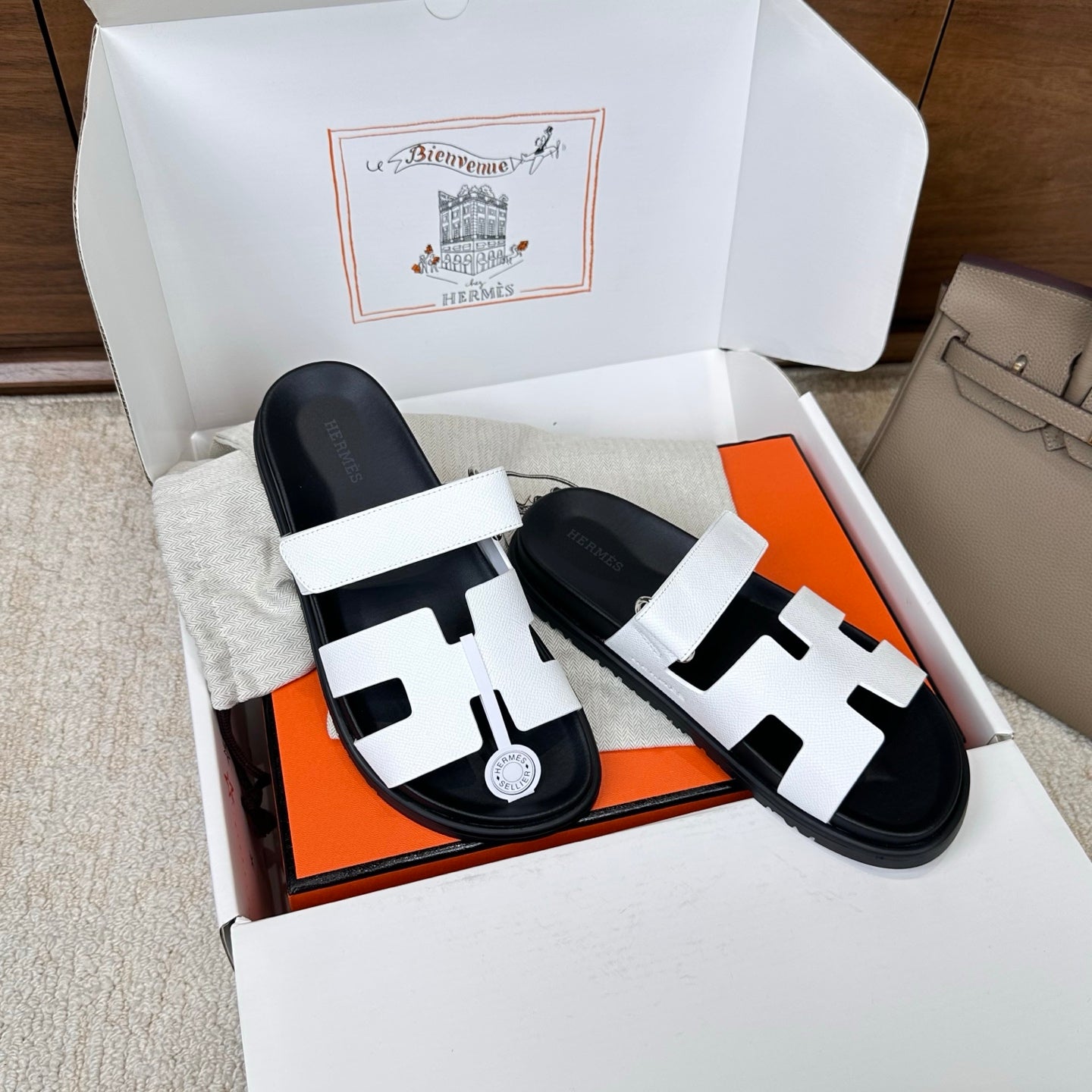 HM Chypre Sandal Black White Espom Leather 862392
