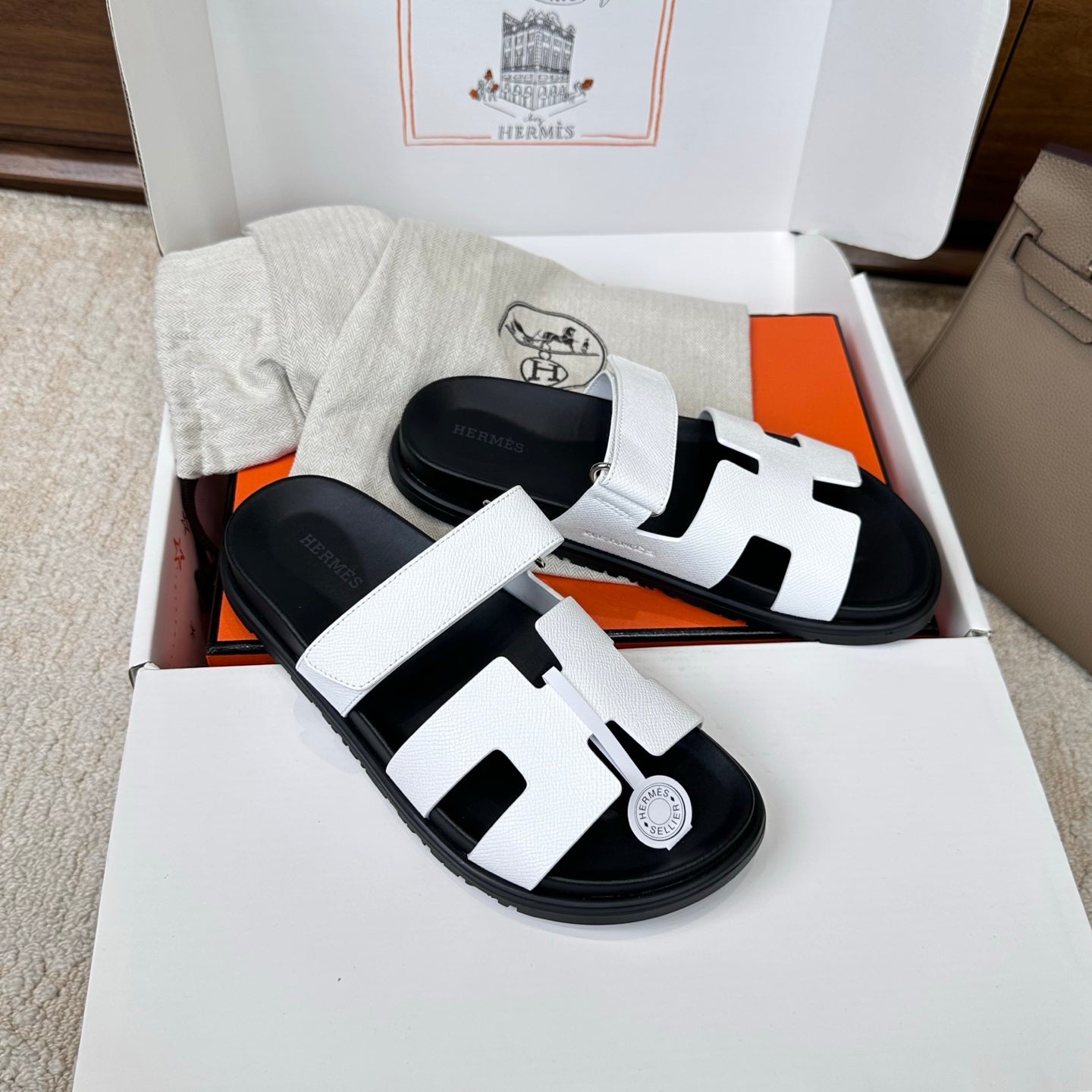 HM Chypre Sandal Black White Espom Leather 862392