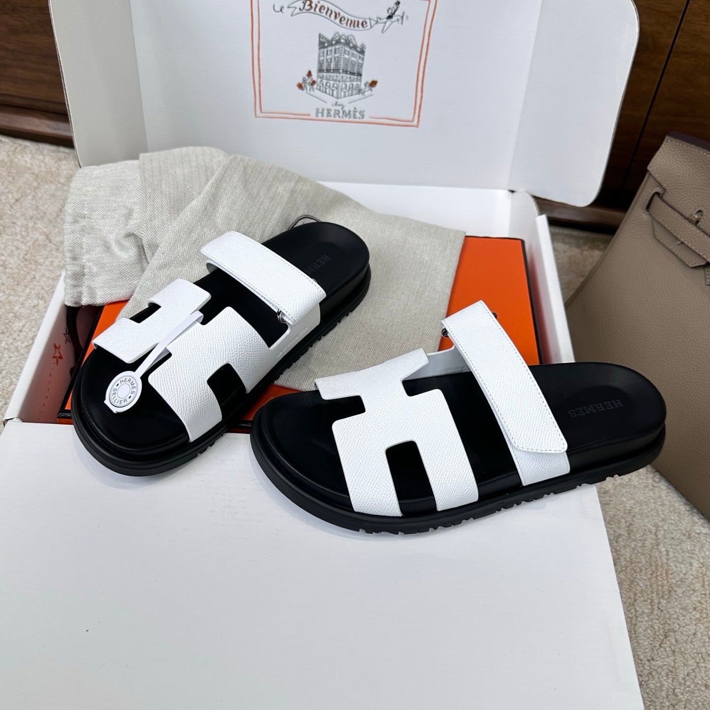 HM Chypre Sandal Black White Espom Leather 862392