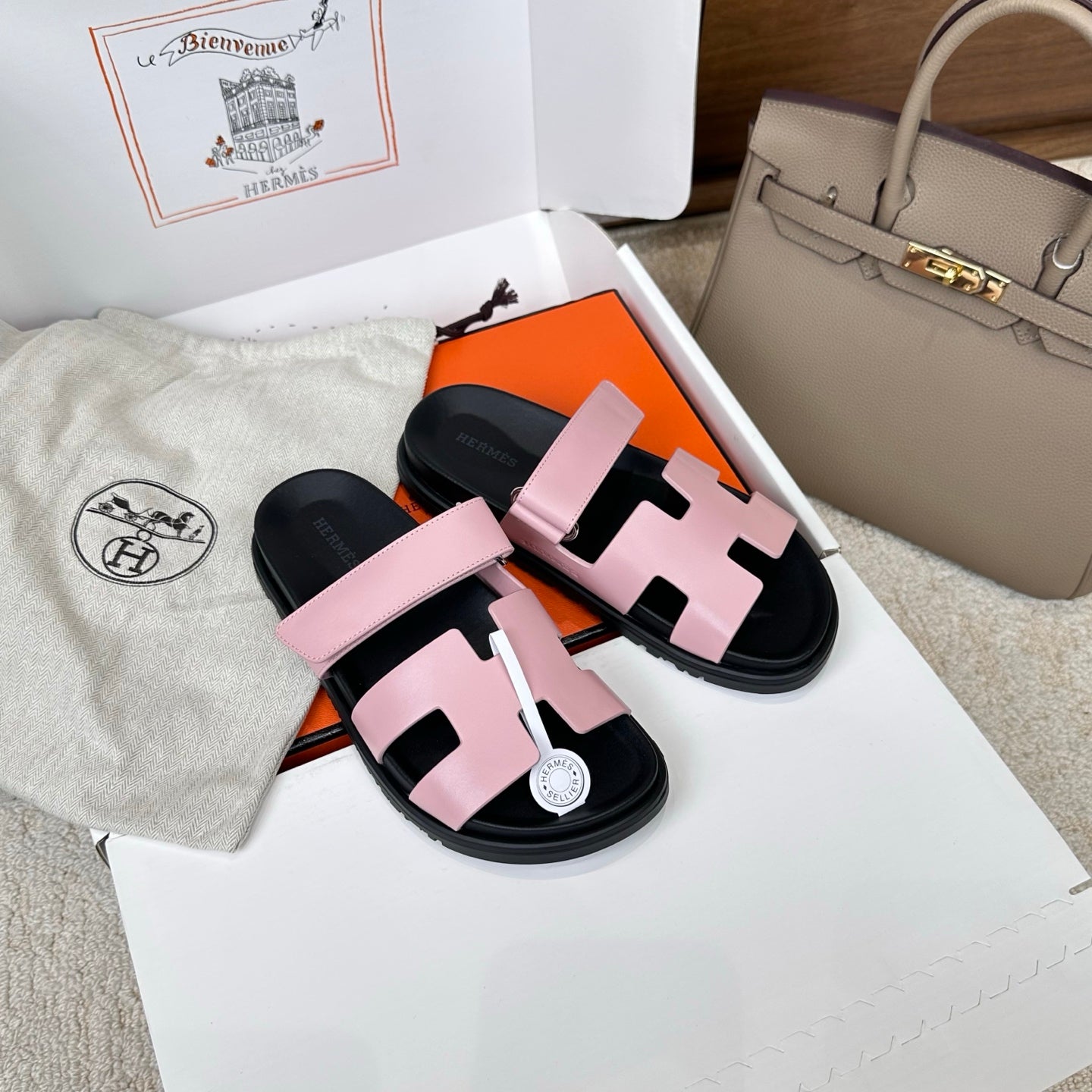HM Chypre Sandal Black Light Pink Leather 862402