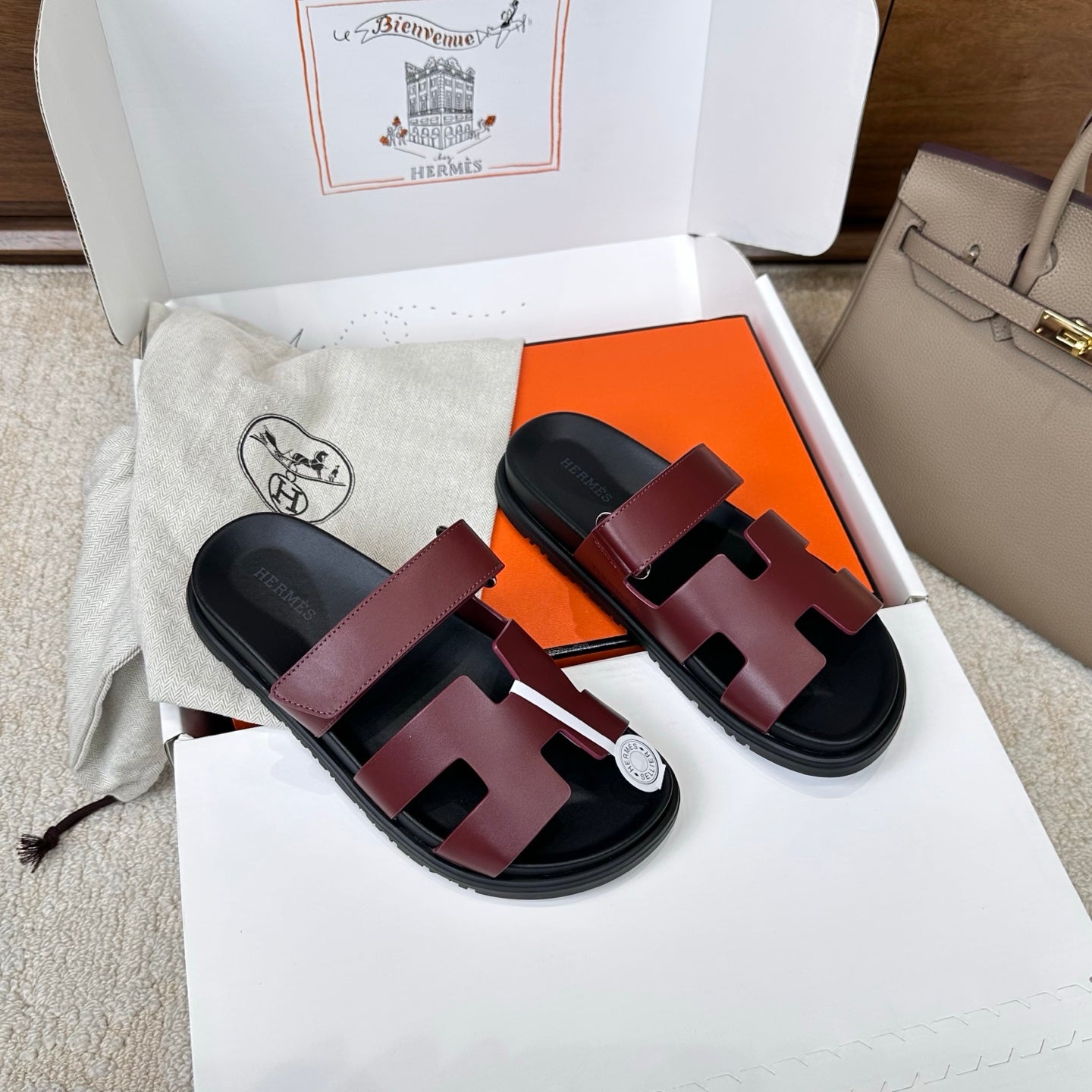HM Chypre Sandal Black Burgundy Leather 862404