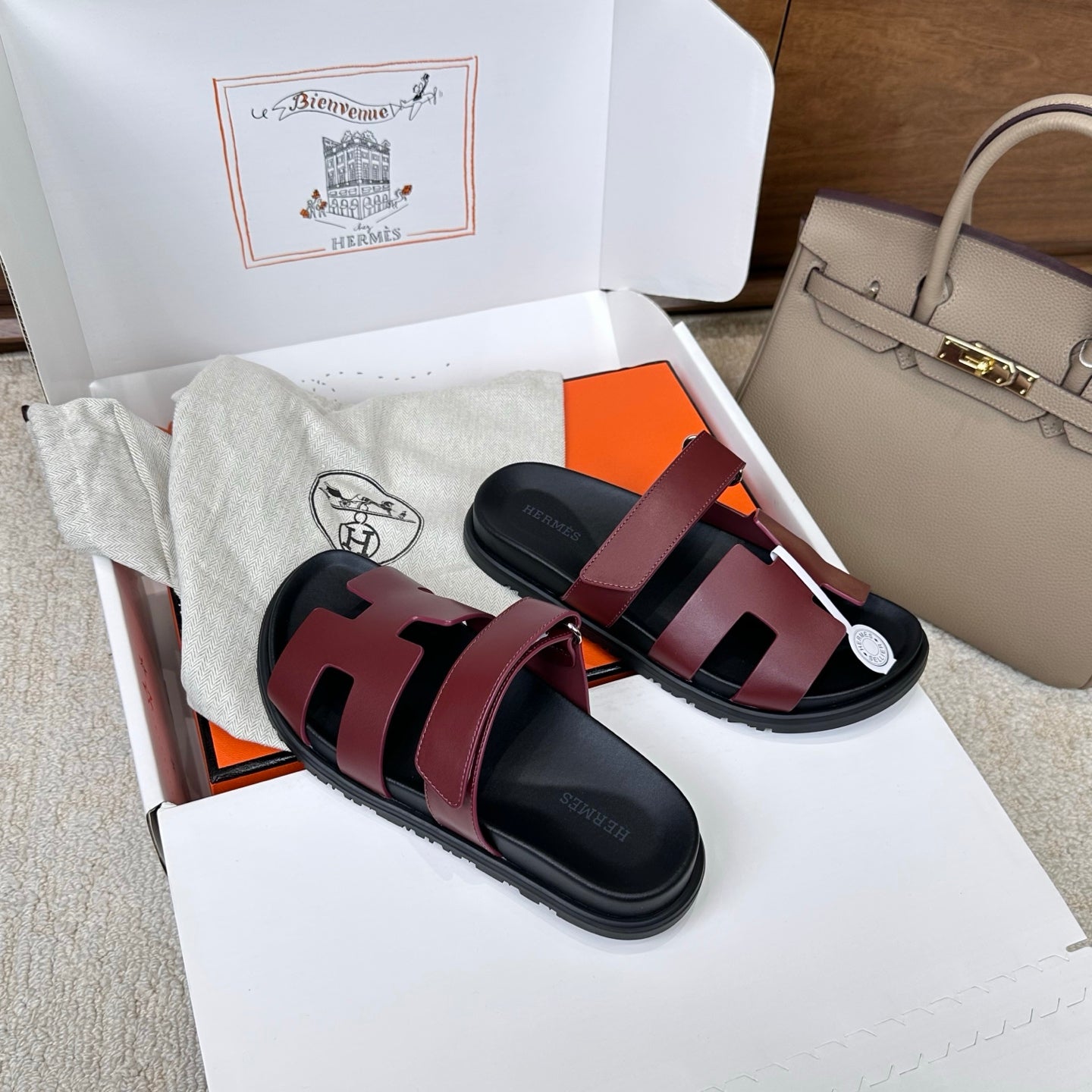 HM Chypre Sandal Black Burgundy Leather 862404