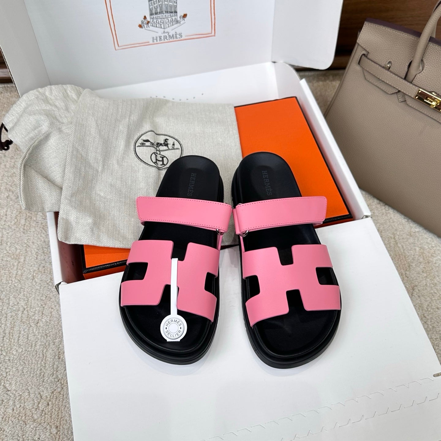 HM Chypre Sandal Hot Pink Black Leather 862407