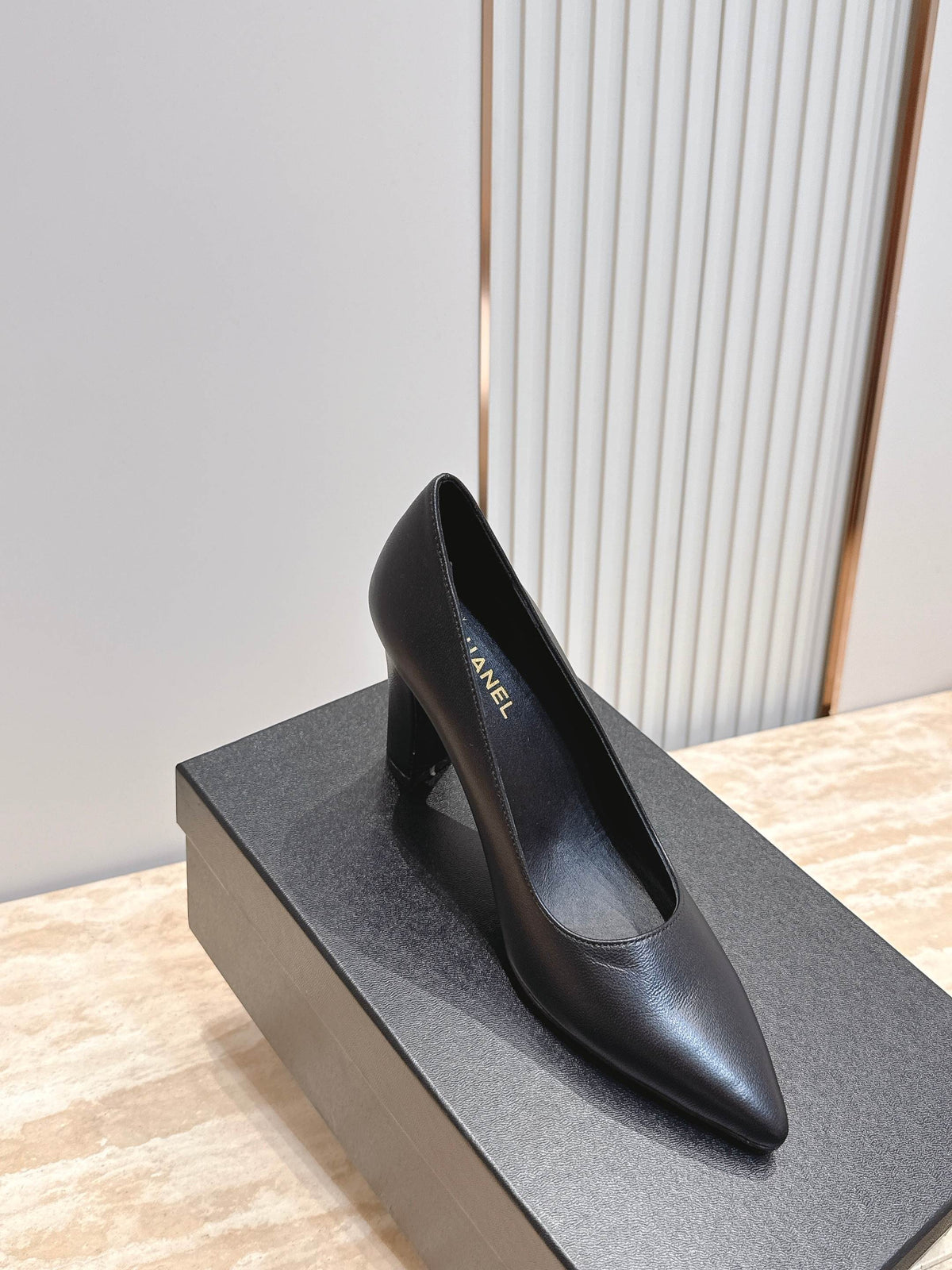 CC Métiers d’art 2026 Pumps 9.5cm Black Sheepskin 898969