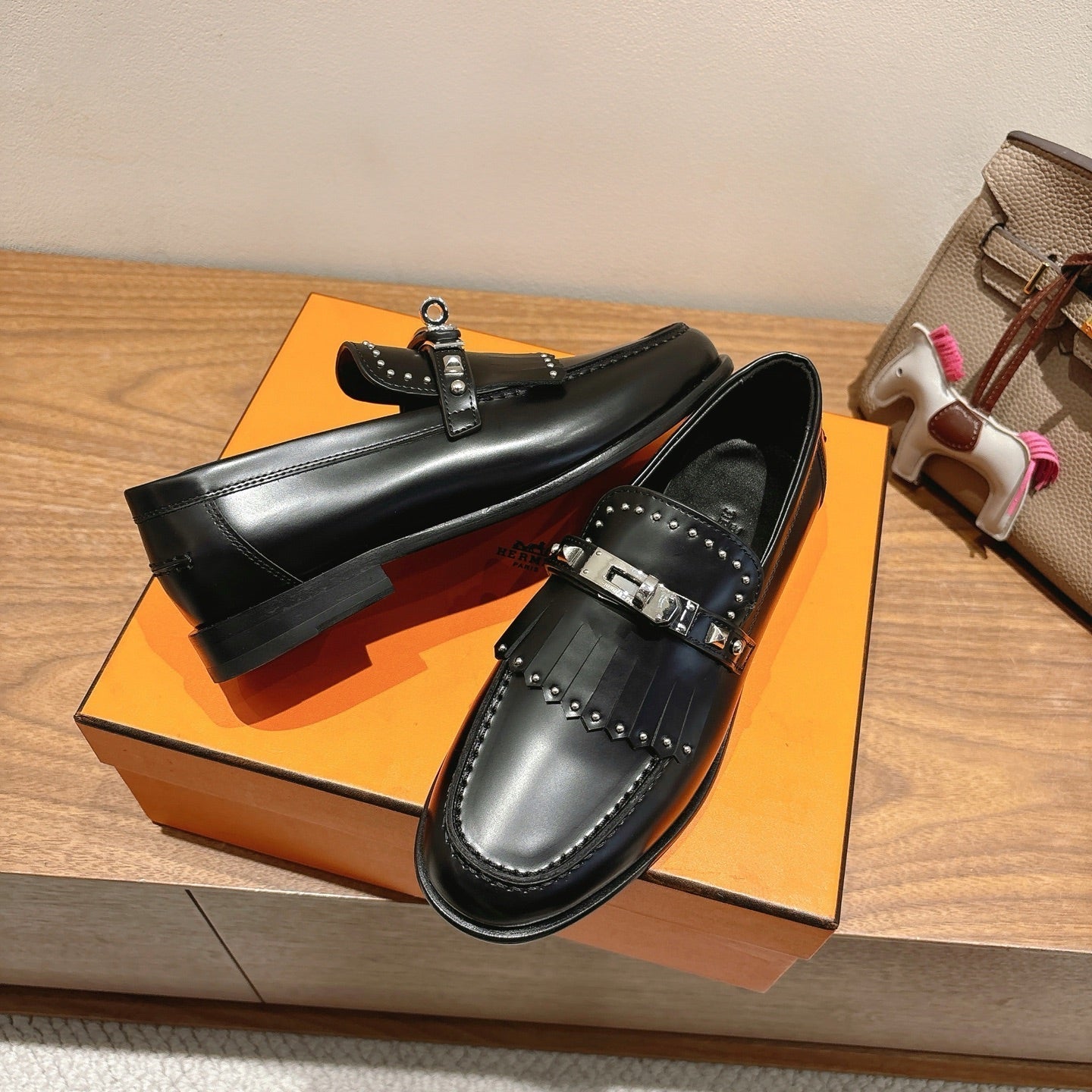 HM Destin Loafers Black Cowhide 526184