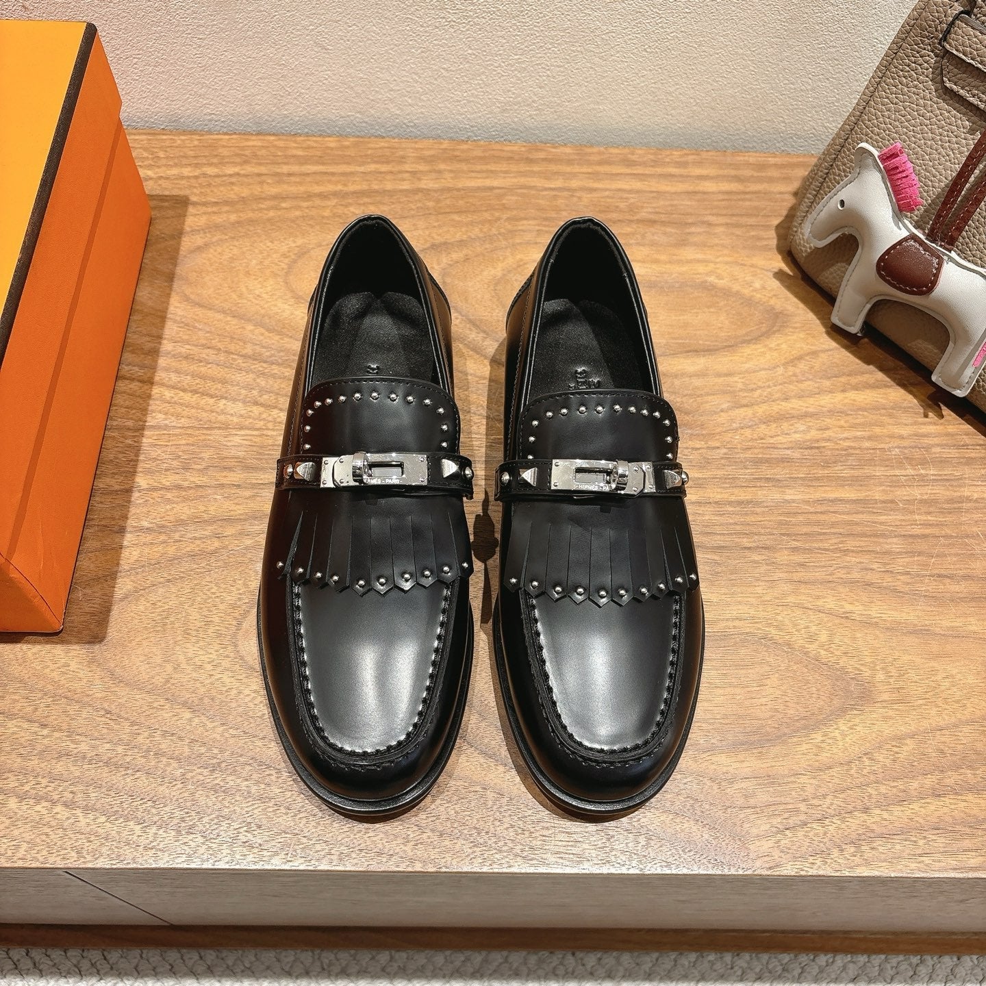 HM Destin Loafers Black Cowhide 526184