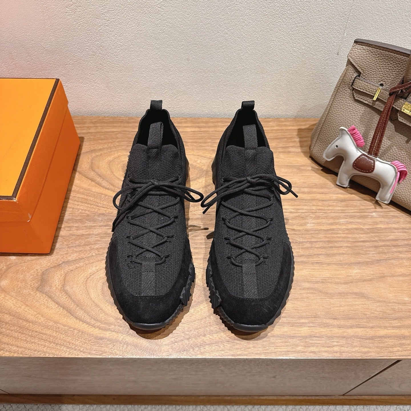 HM Sneakers Slip-On Lift Black Fabrics 329545