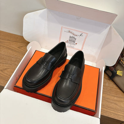 HM 26ss Loafers Black Calfskin 638435