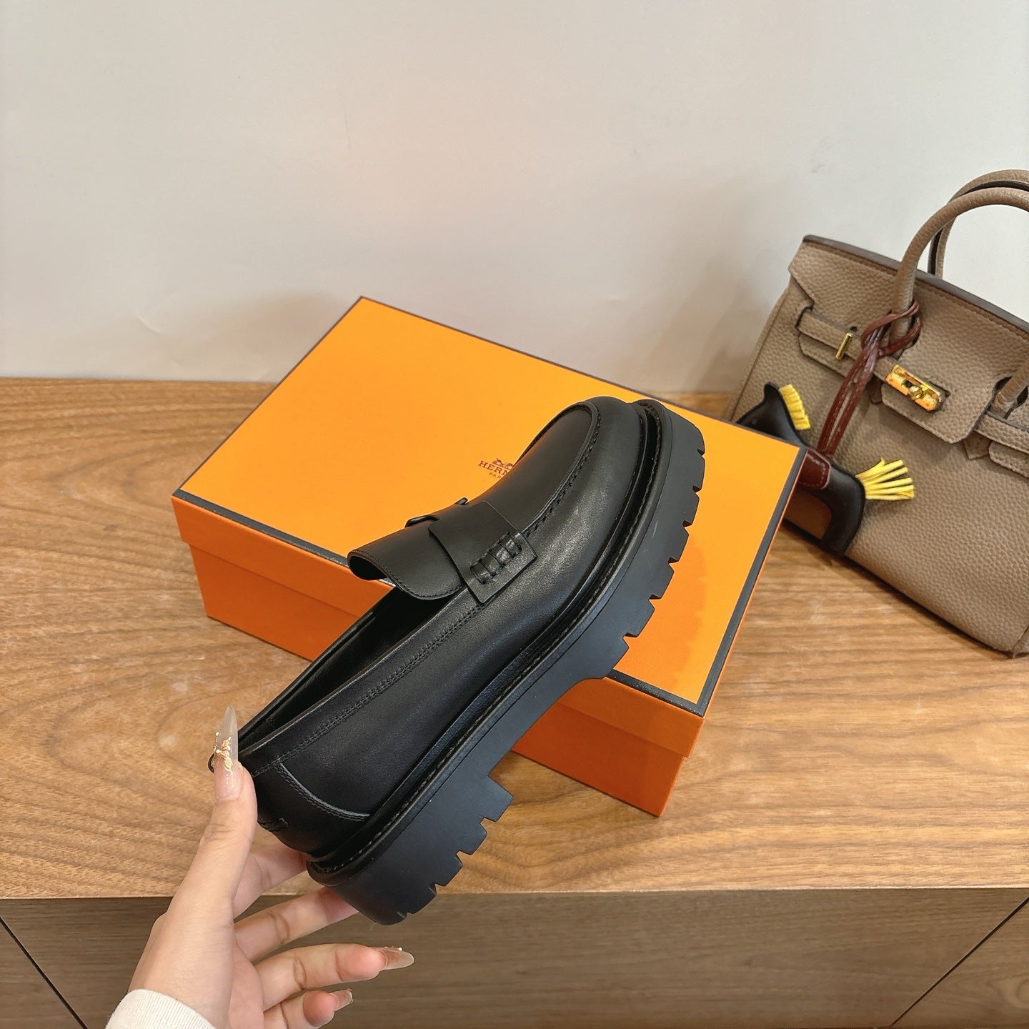 HM 26ss Loafers Black Calfskin 638435