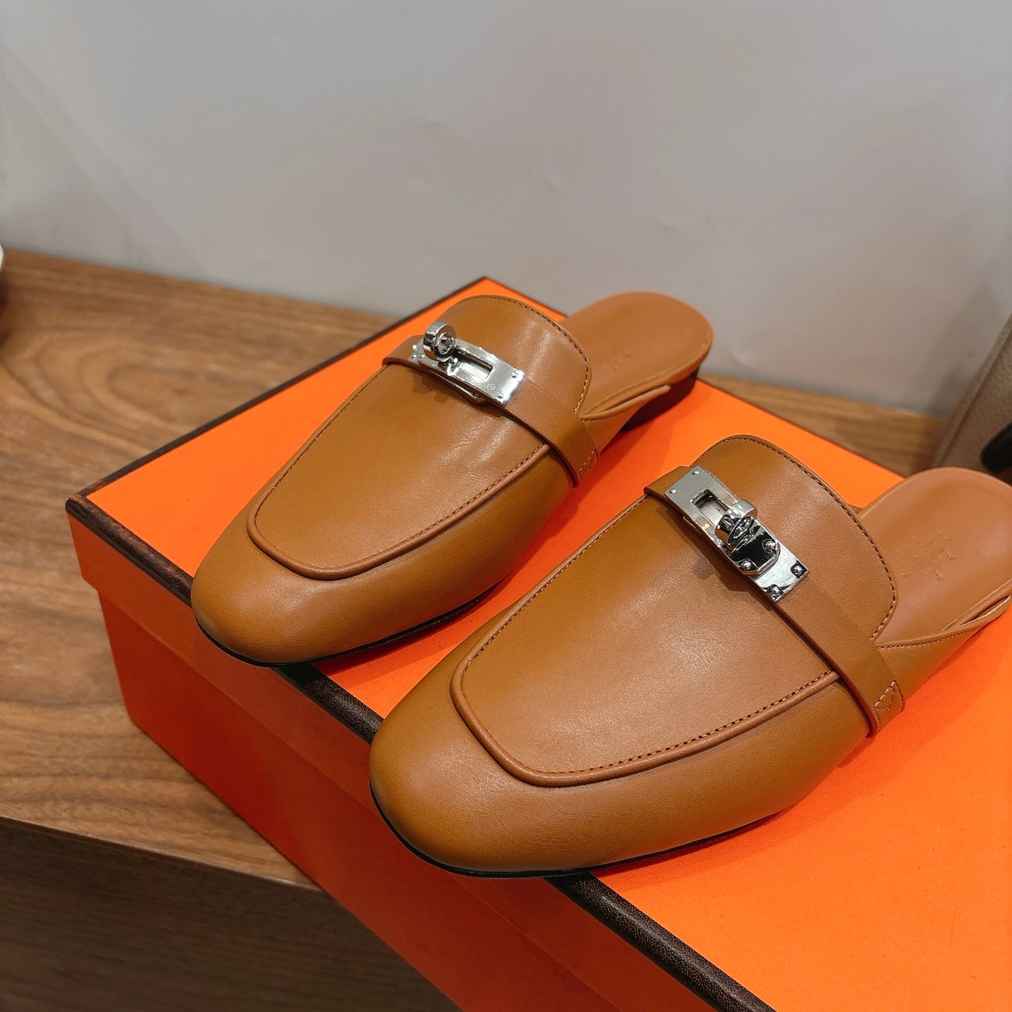 HM 26s Kelly Mule In Brown Calfskin Silver Hardware