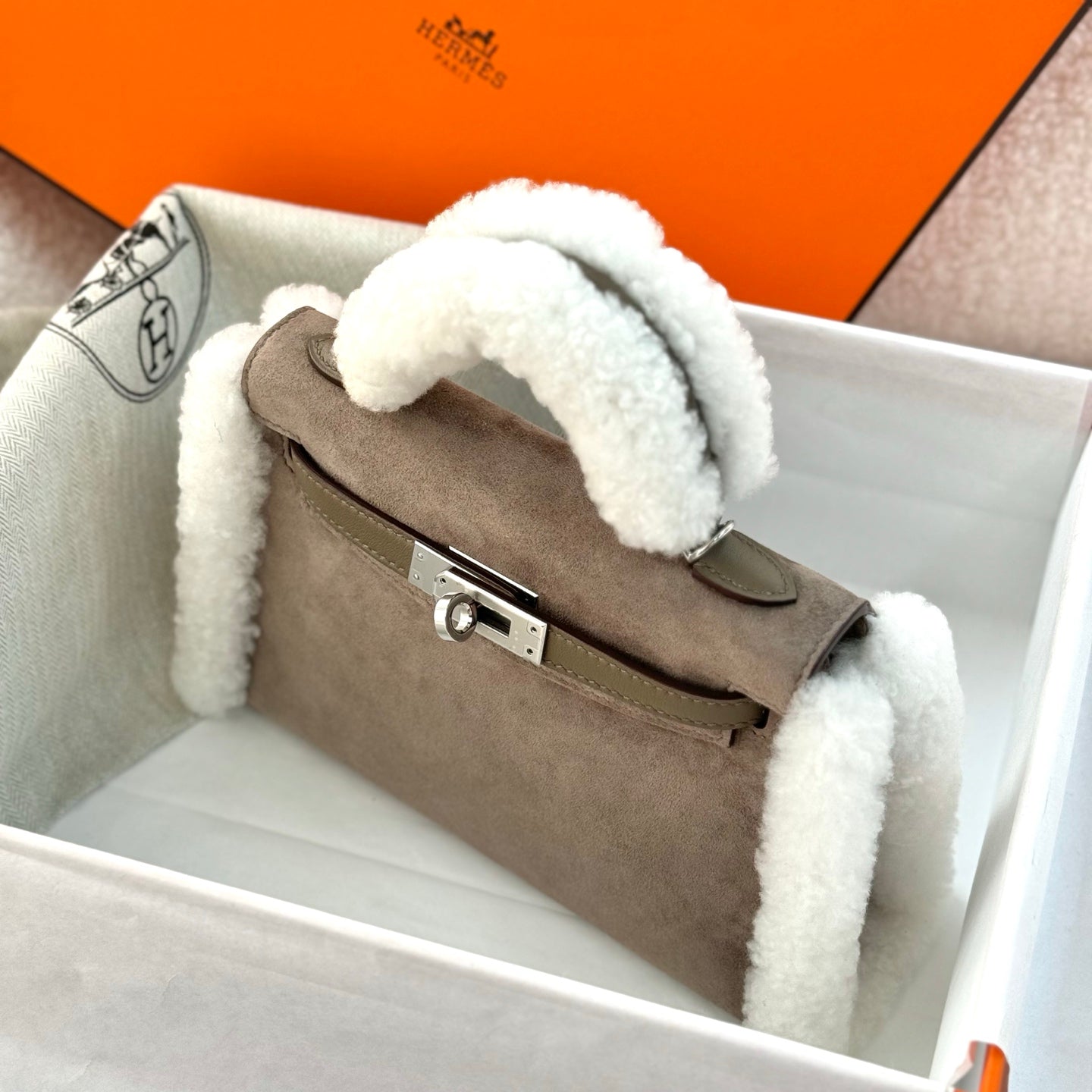 HM Teddy Kelly Bag 20cm Taupe Suede Shearing 284469