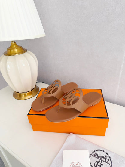 HM 26ss Pig-Nose Slipper Brown Leather 605913
