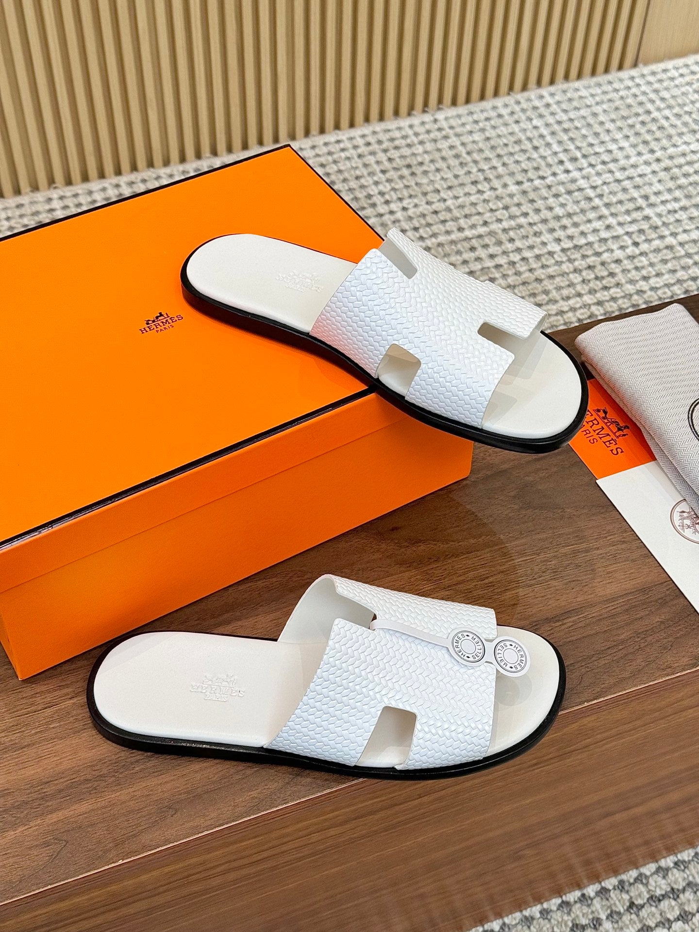 HM Izmir Sandals White Embossed Leather 799284