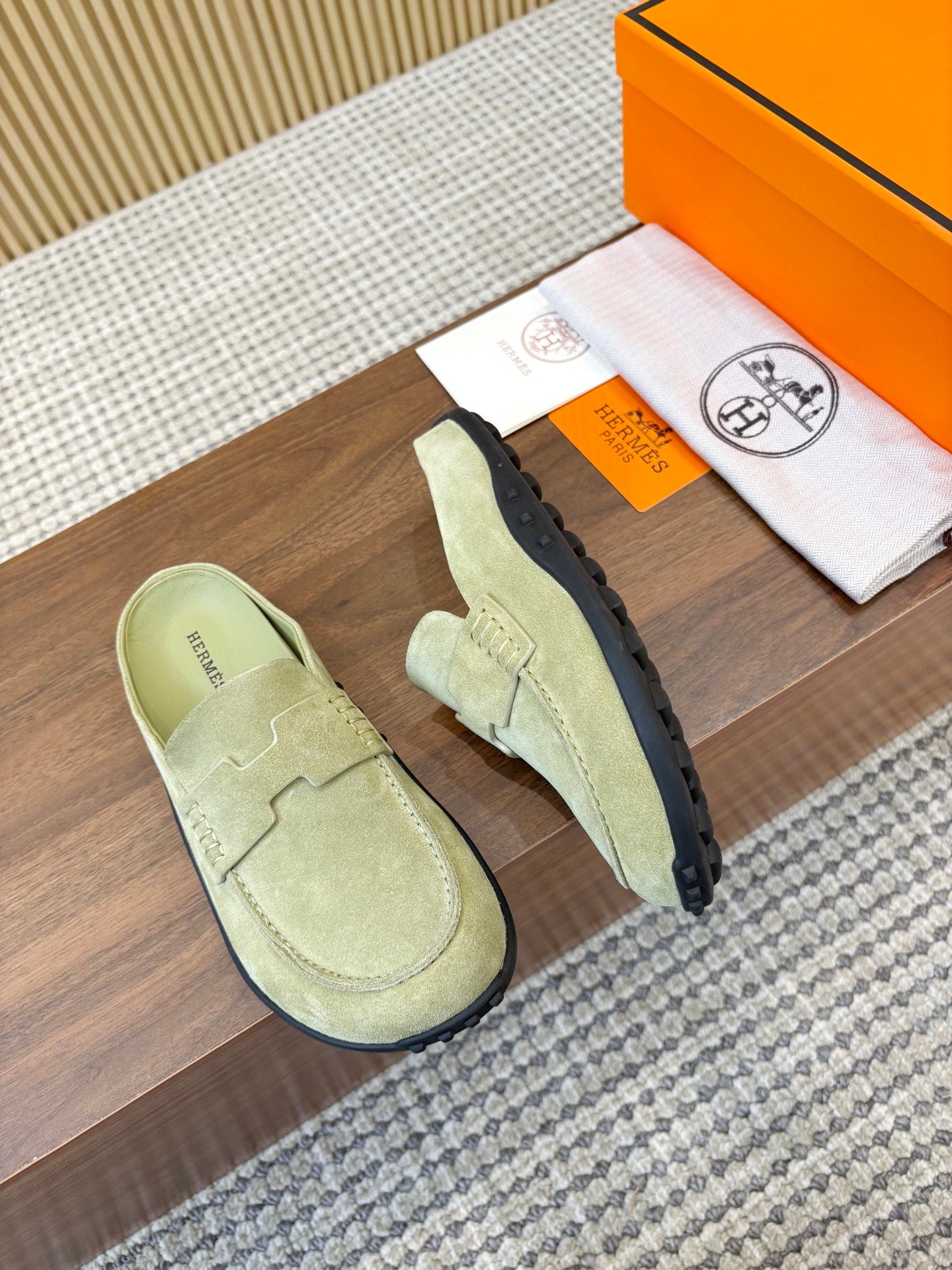 HM 26H Go Mule Light Green Suede 799246