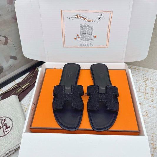 HM Oasis Sandals Full Black Cowhide 625259