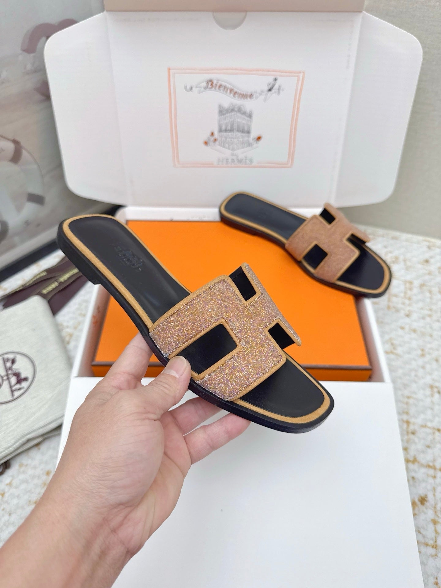 HM Oasis Sandals Black Brown Suede Cowhide 625264