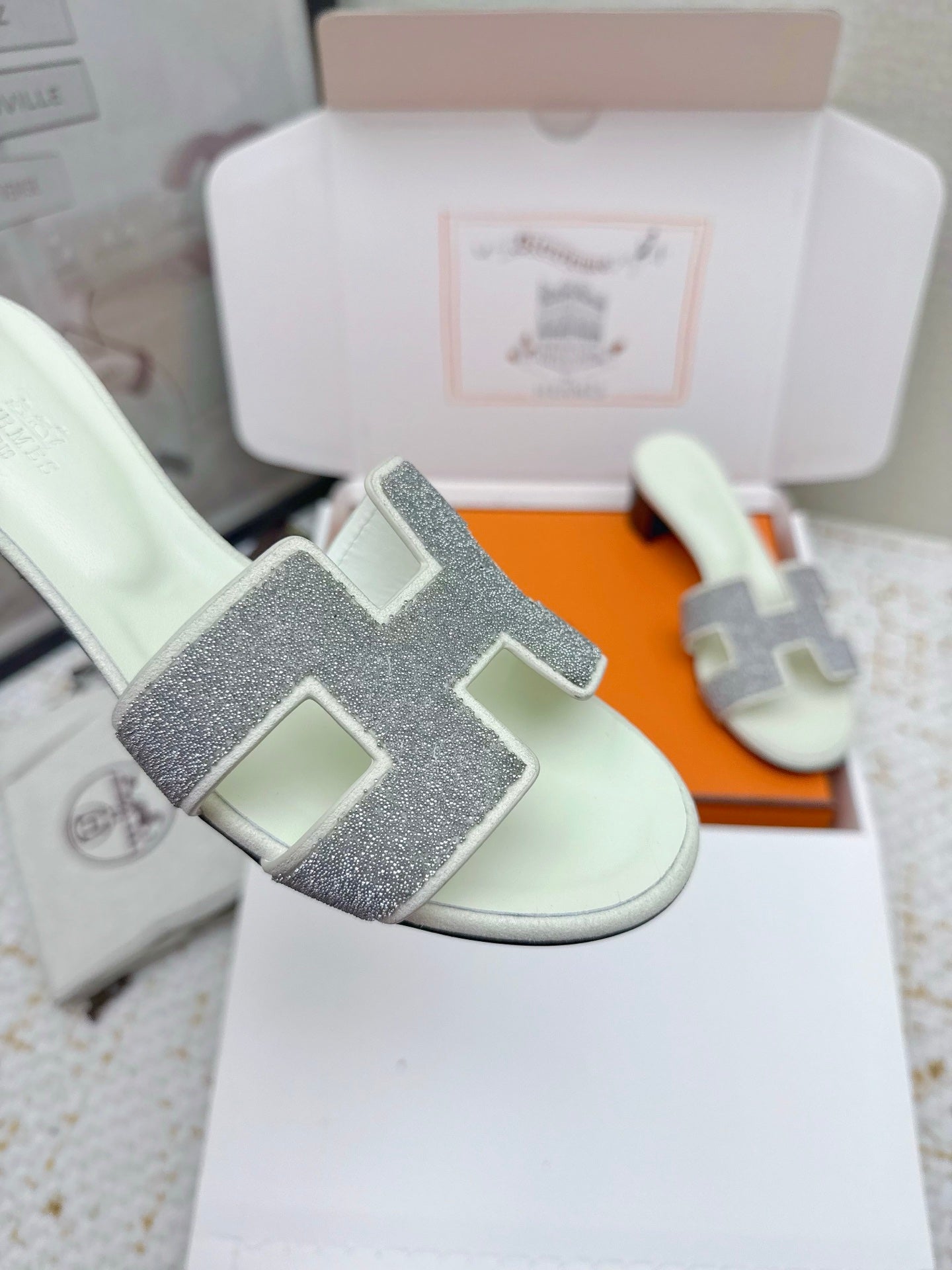 HM Oasis Sandals with Rhinestone White Cowhide 625269