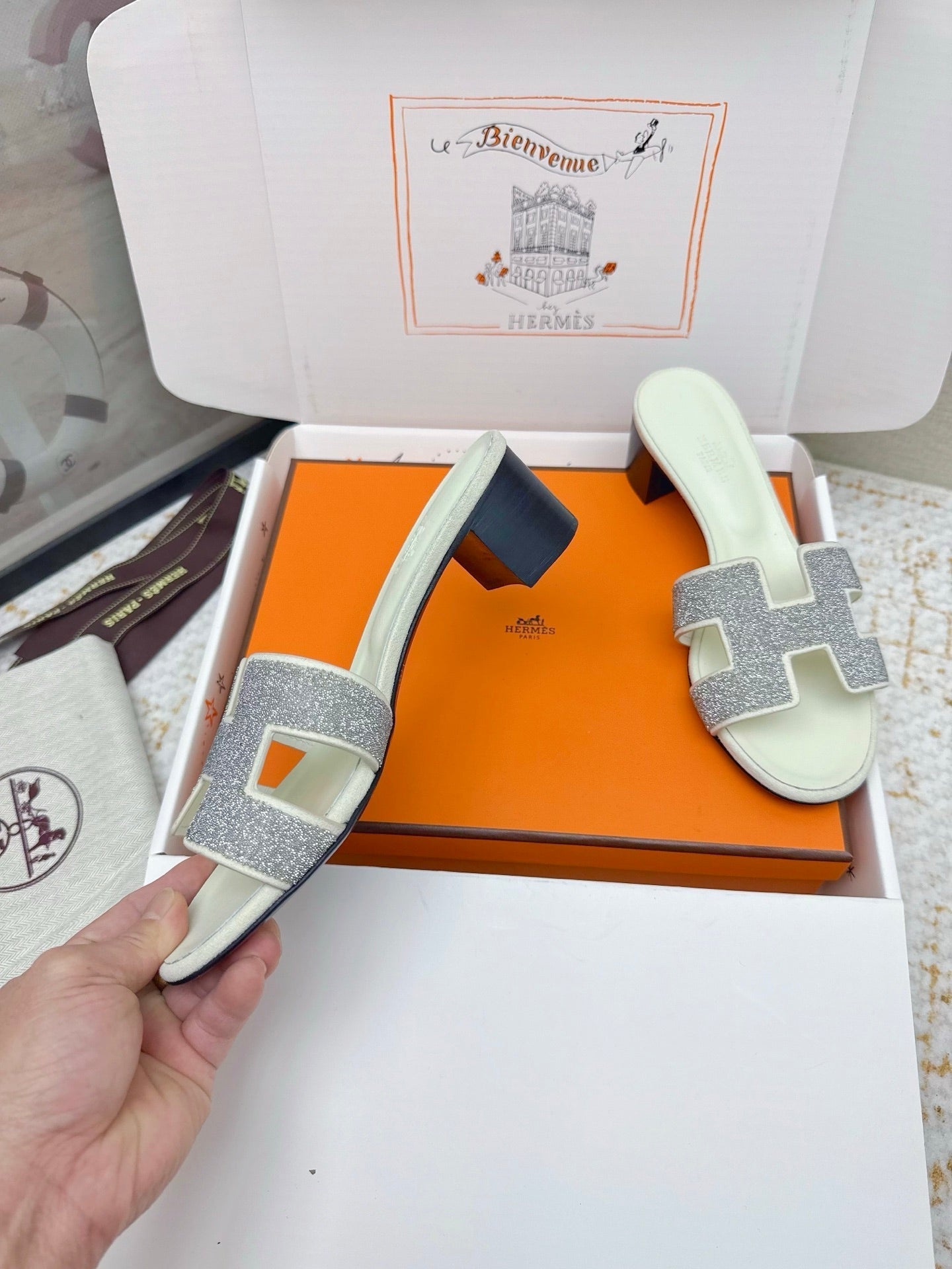 HM Oasis Sandals with Rhinestone White Cowhide 625269