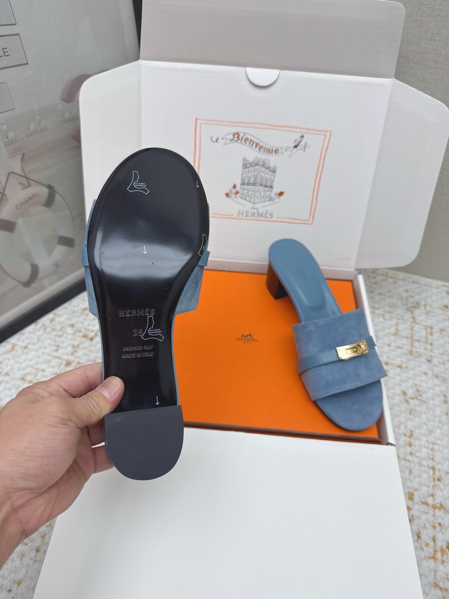 HM 26ss Oasis Sandals 50 Blue Suede Cowhide 625151