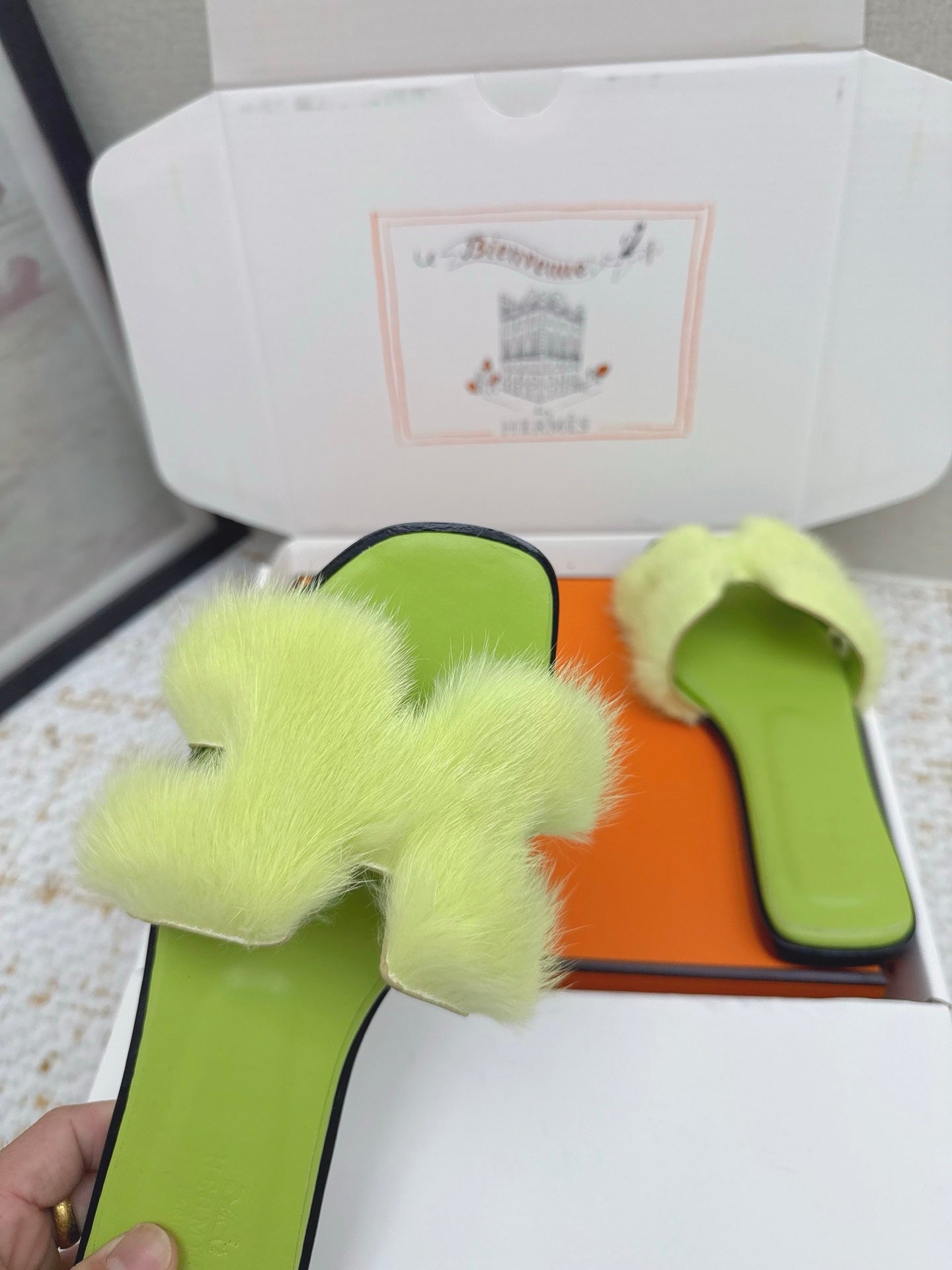 HM 25 Oran Green Colorful Fur Leather 732857