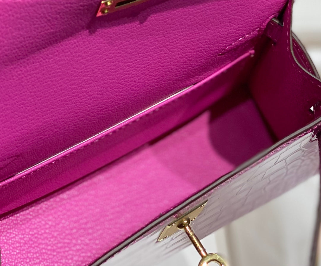 HM 25s Mini Kelly 19cm Deep Magenta Embossed Crocodile Gold Hardware