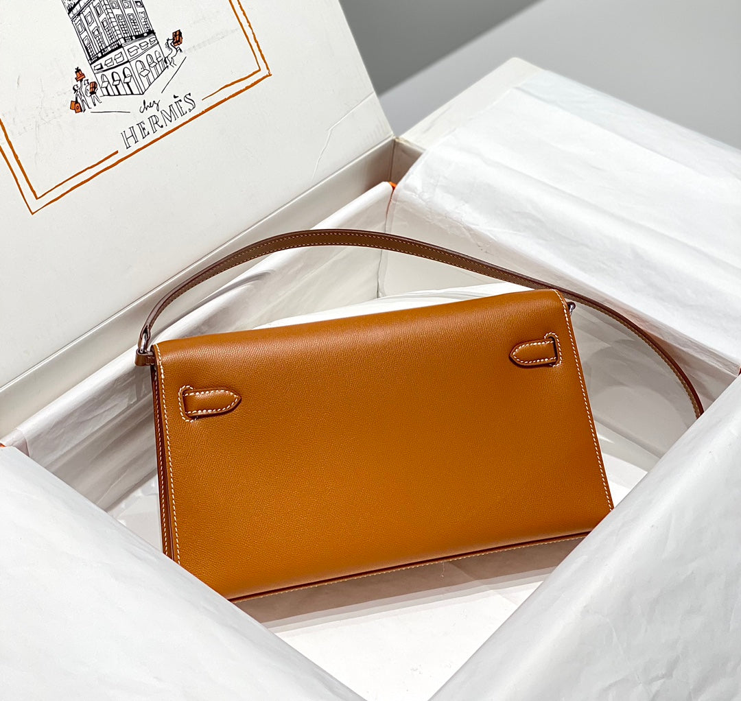 HM Kelly Elan 27cm Gold Leather Shw