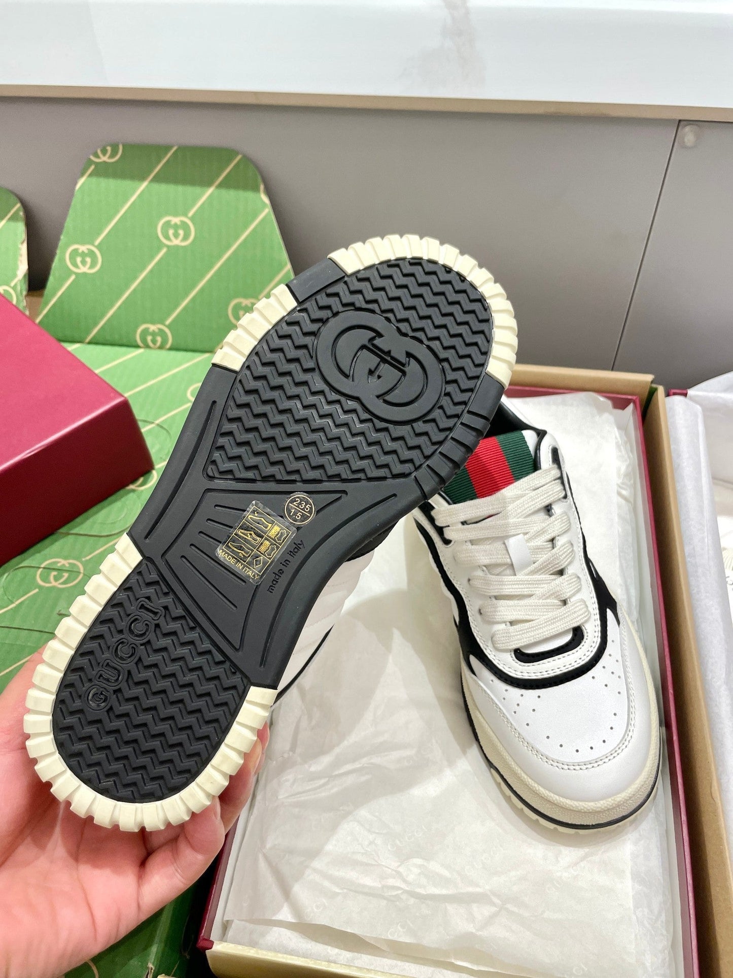 GG 26 Sneaker White Black Cowhide 632869