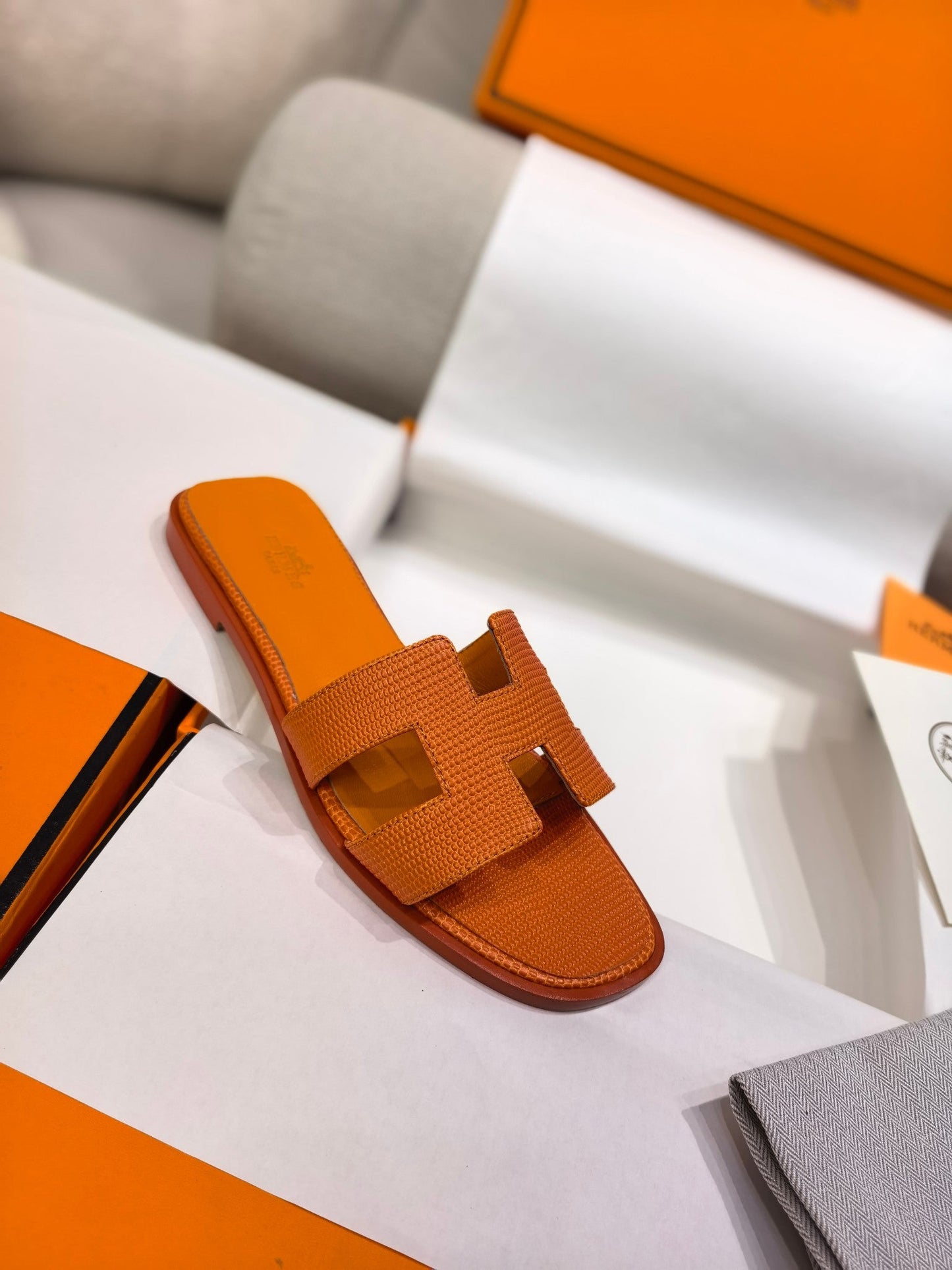 HM 26s Oran Sandal Orange Epsom 708454
