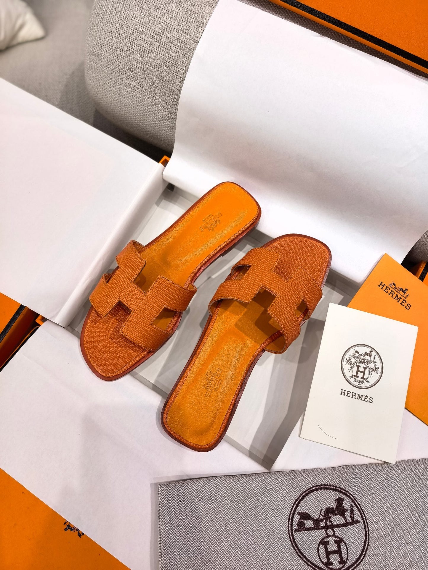 HM 26s Oran Sandal Orange Epsom 708454