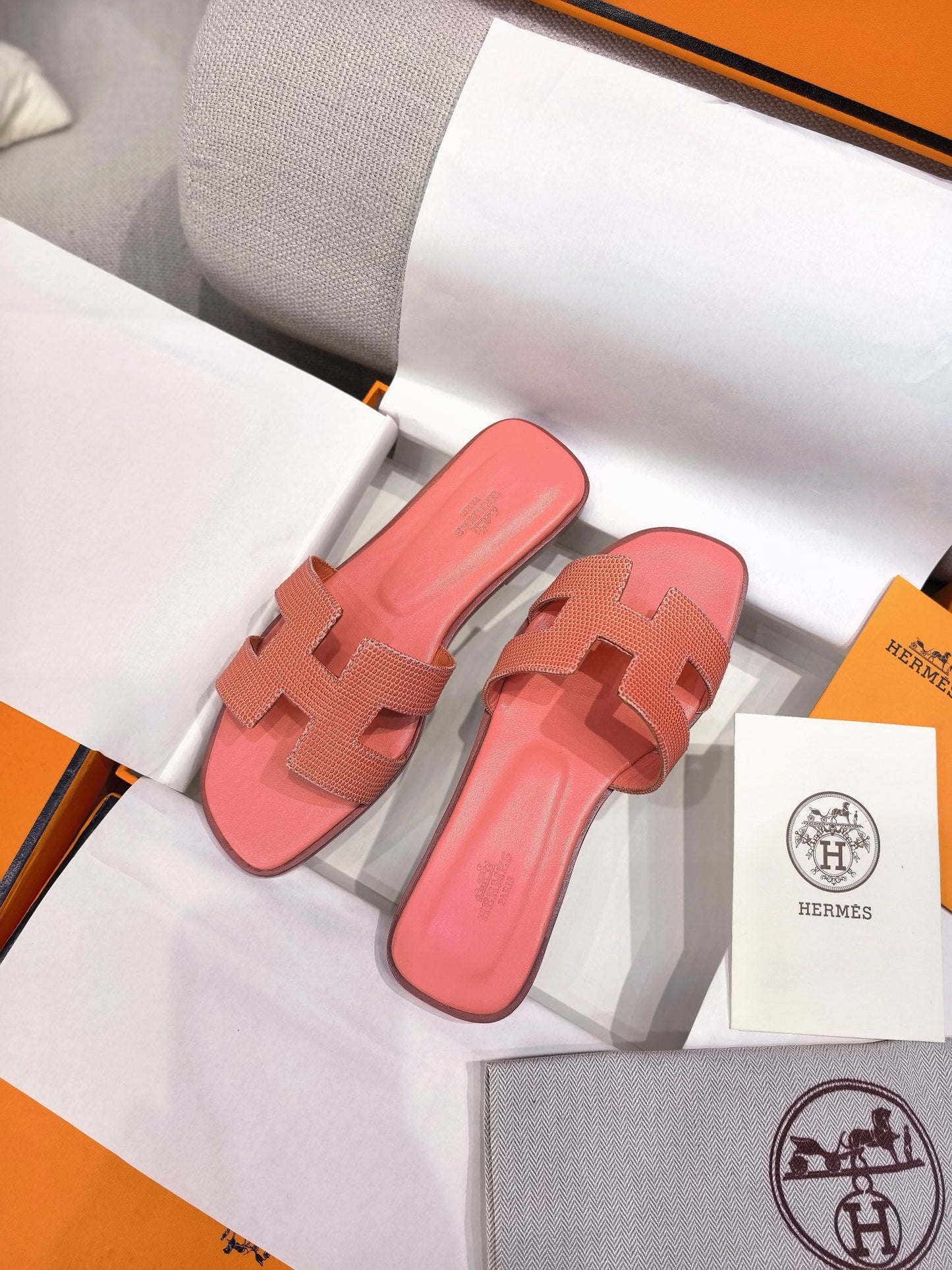 HM 26s Oran Sandal Jaipur Pink Epsom 708455