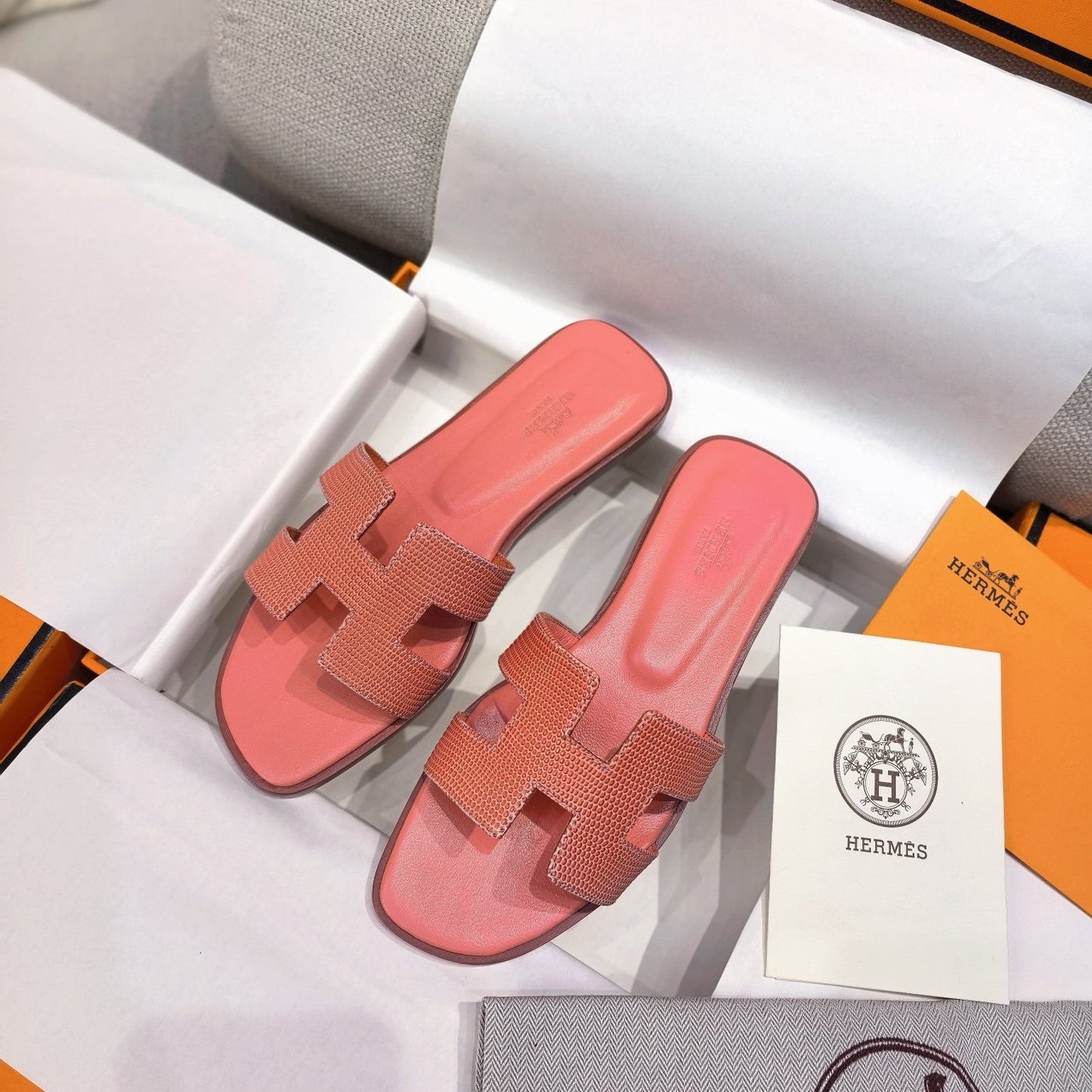 HM 26s Oran Sandal Jaipur Pink Epsom 708455
