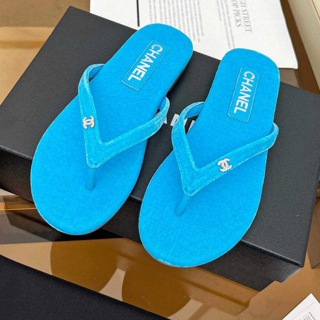 Chanel 2026 Kiss's Flipflops Sheepskin Velvet 802295