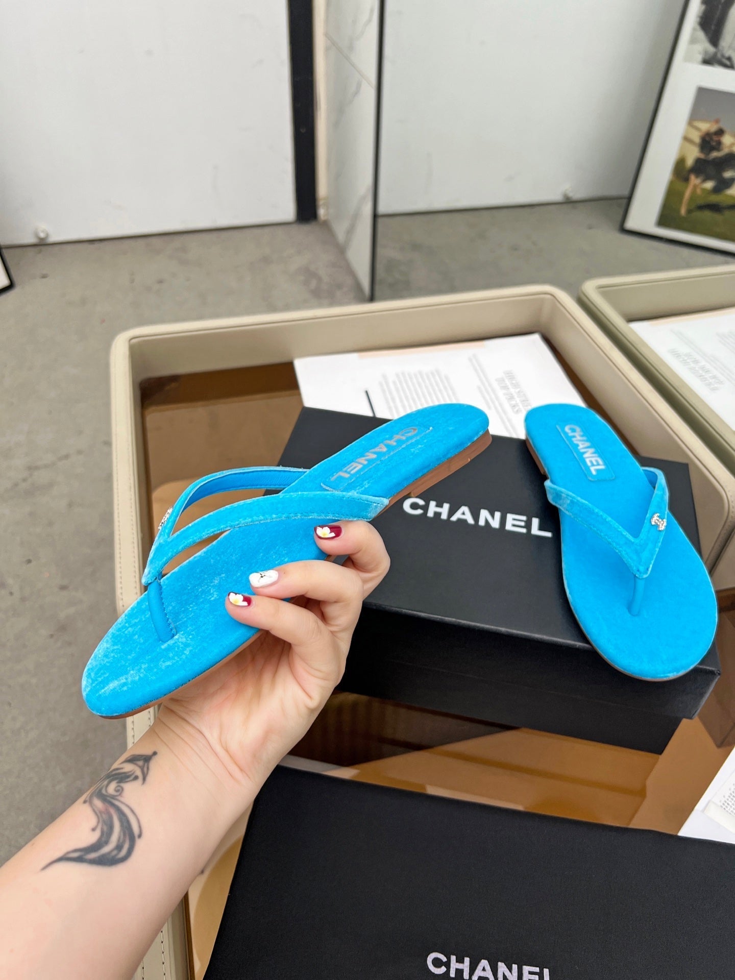 Chanel 2026 Kiss's Flipflops Sheepskin Velvet 802295