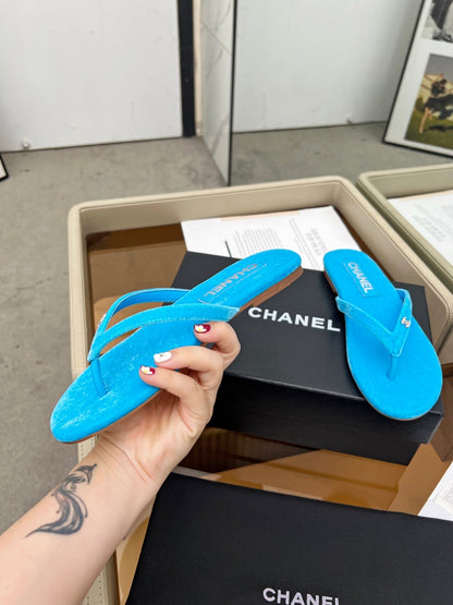 Chanel 2026 Kiss's Flipflops Sheepskin Velvet 802295