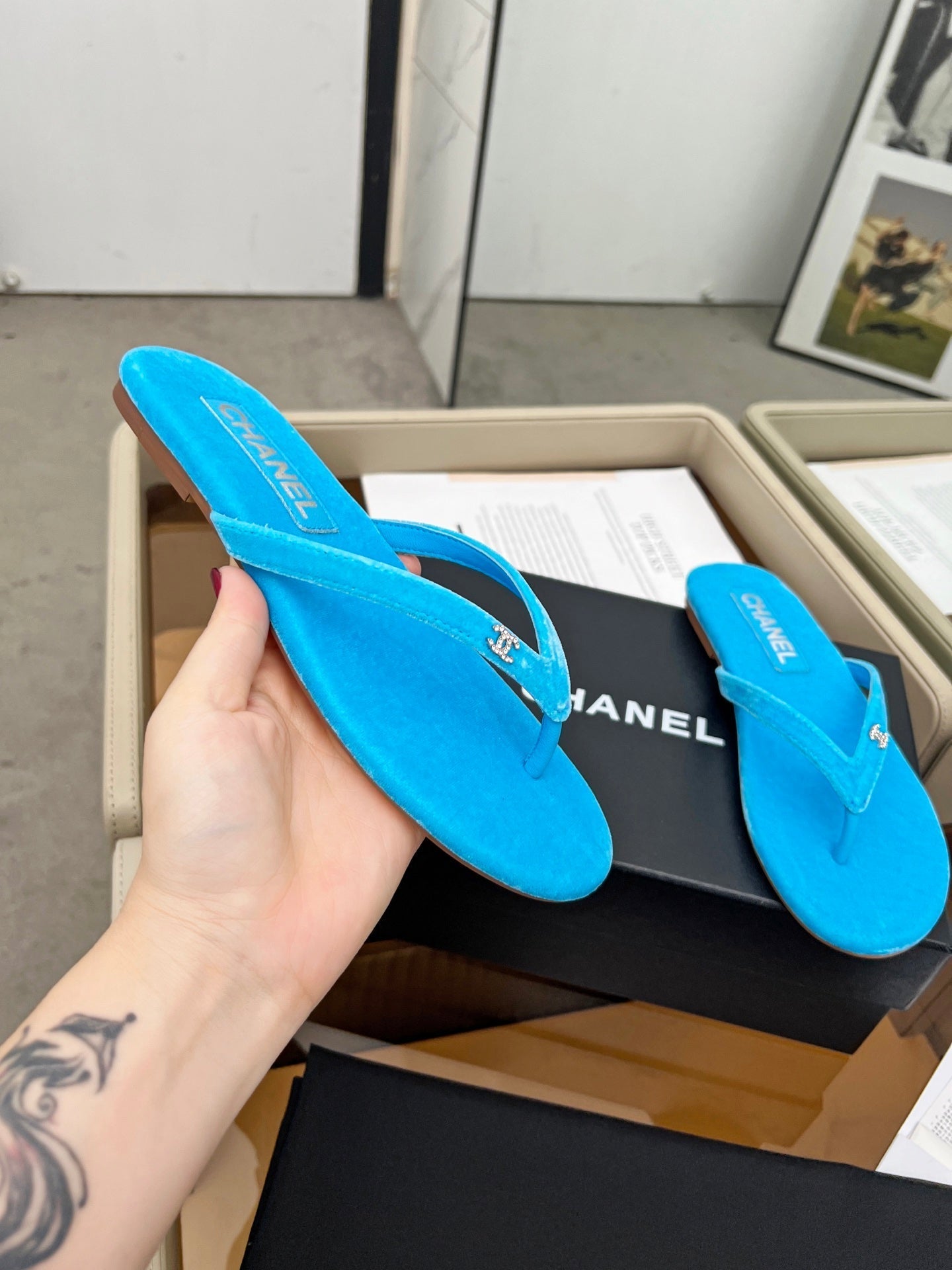 Chanel 2026 Kiss's Flipflops Sheepskin Velvet 802295