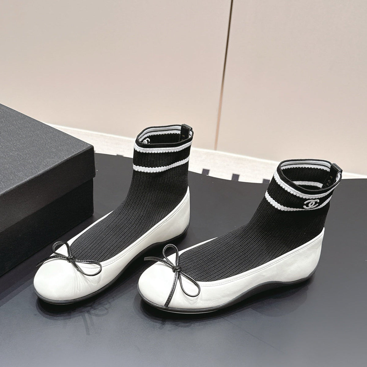 CC 26s Sneakers Black White Lambskin Mesh 922672