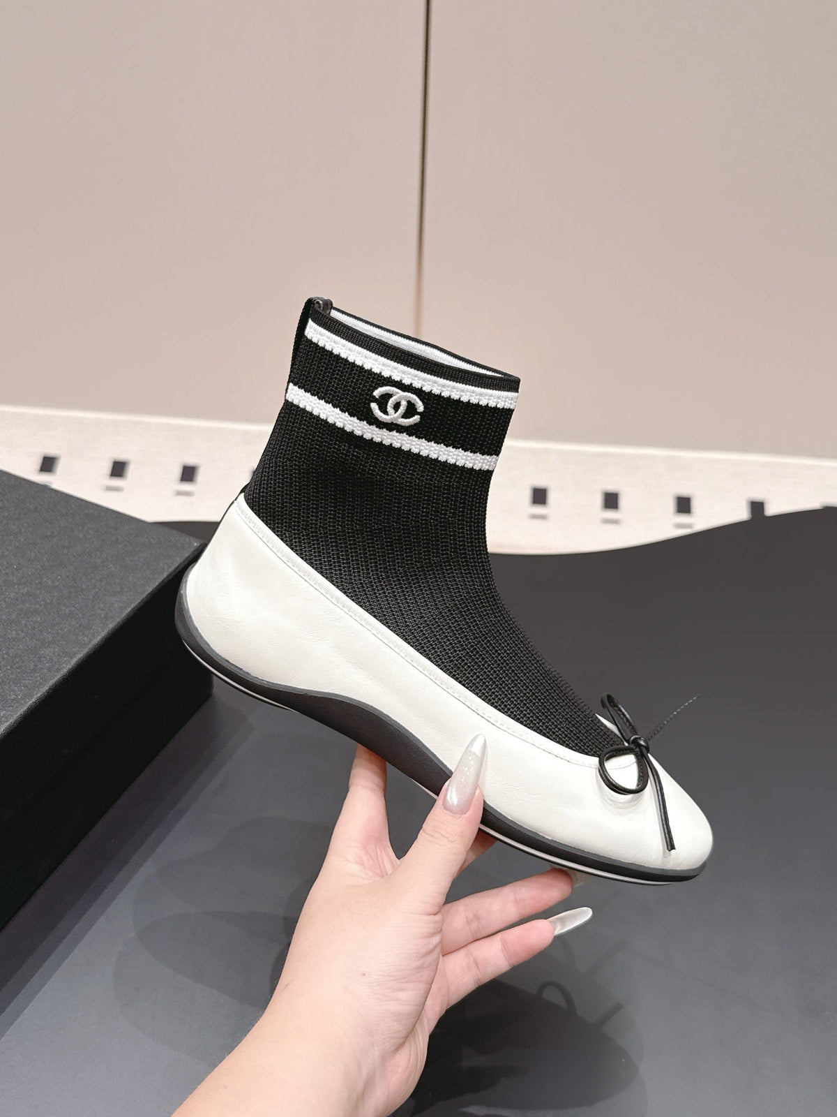 CC 26s Sneakers Black White Lambskin Mesh 922672