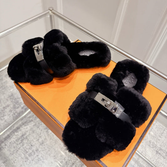 HM Oran slippers sliver buckle black wool