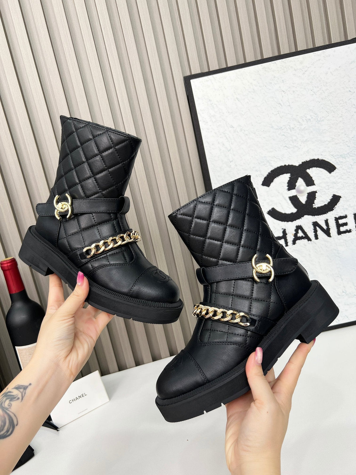 CC 26s Quilted Chain Boots Black Calfskin 924503