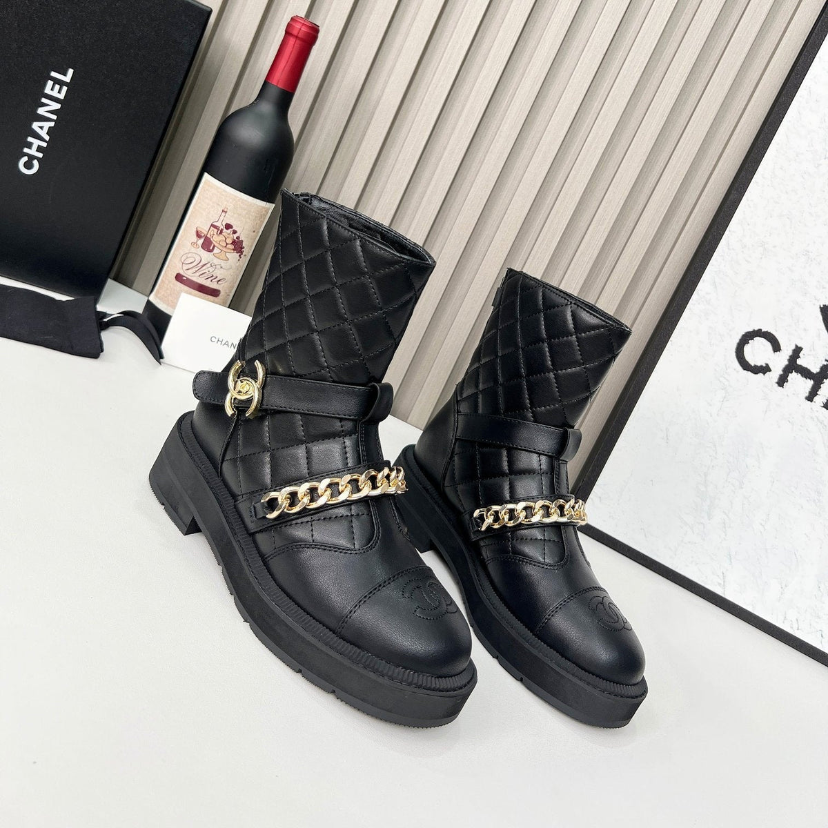 CC 26s Quilted Chain Boots Black Calfskin 924503