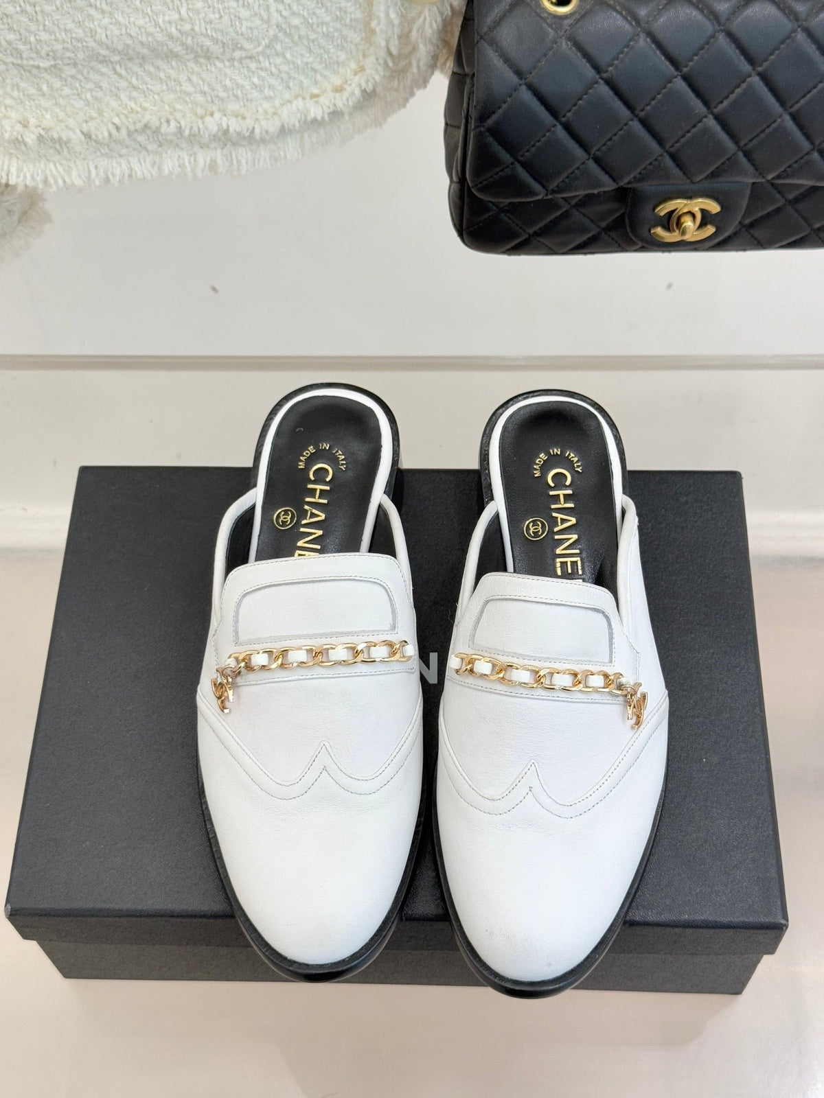 CC 26 Mule White Calfskin 610014