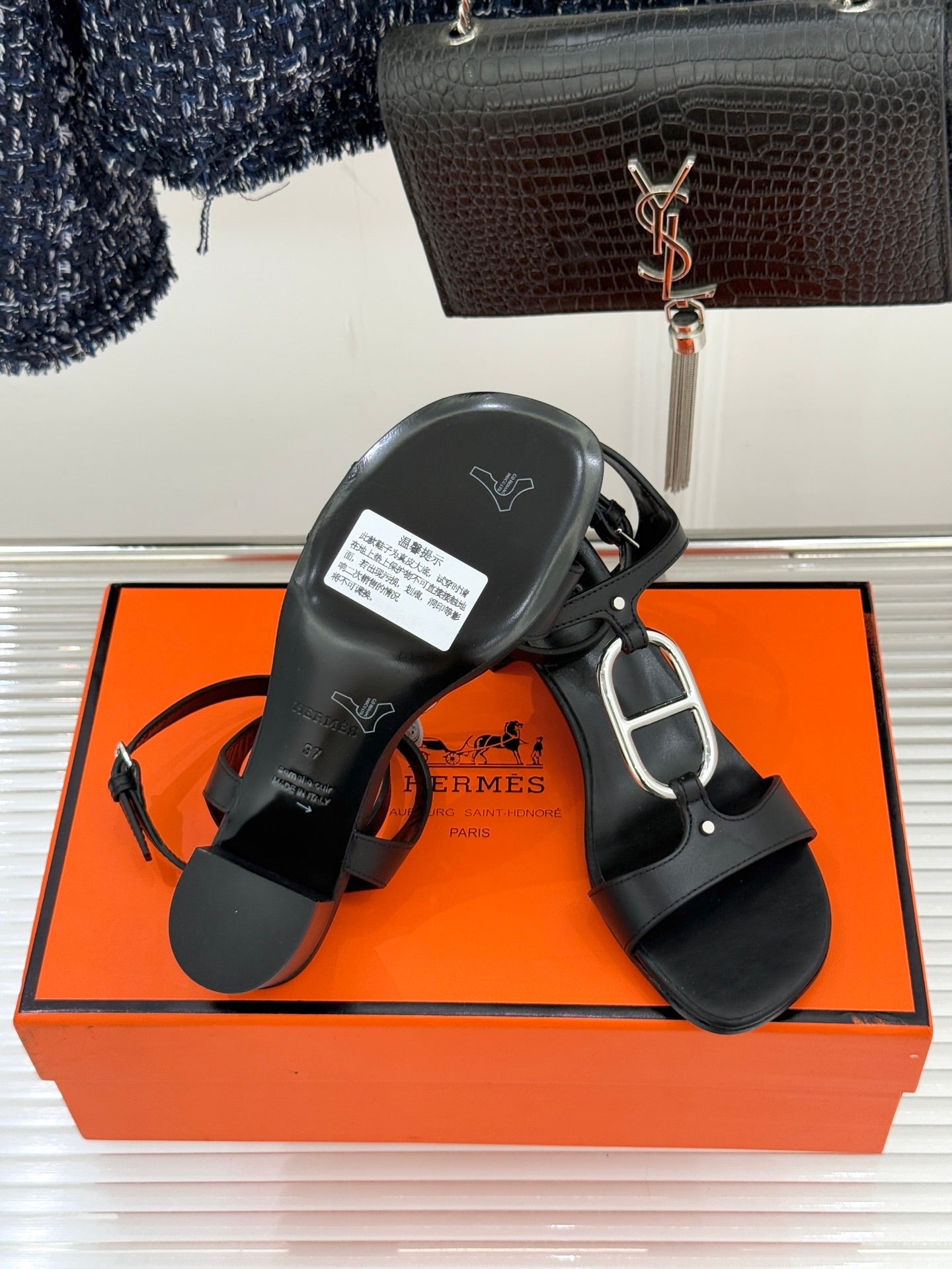 HM 26ss Pig Nose Sandals 60 Black Sheepskin 642852
