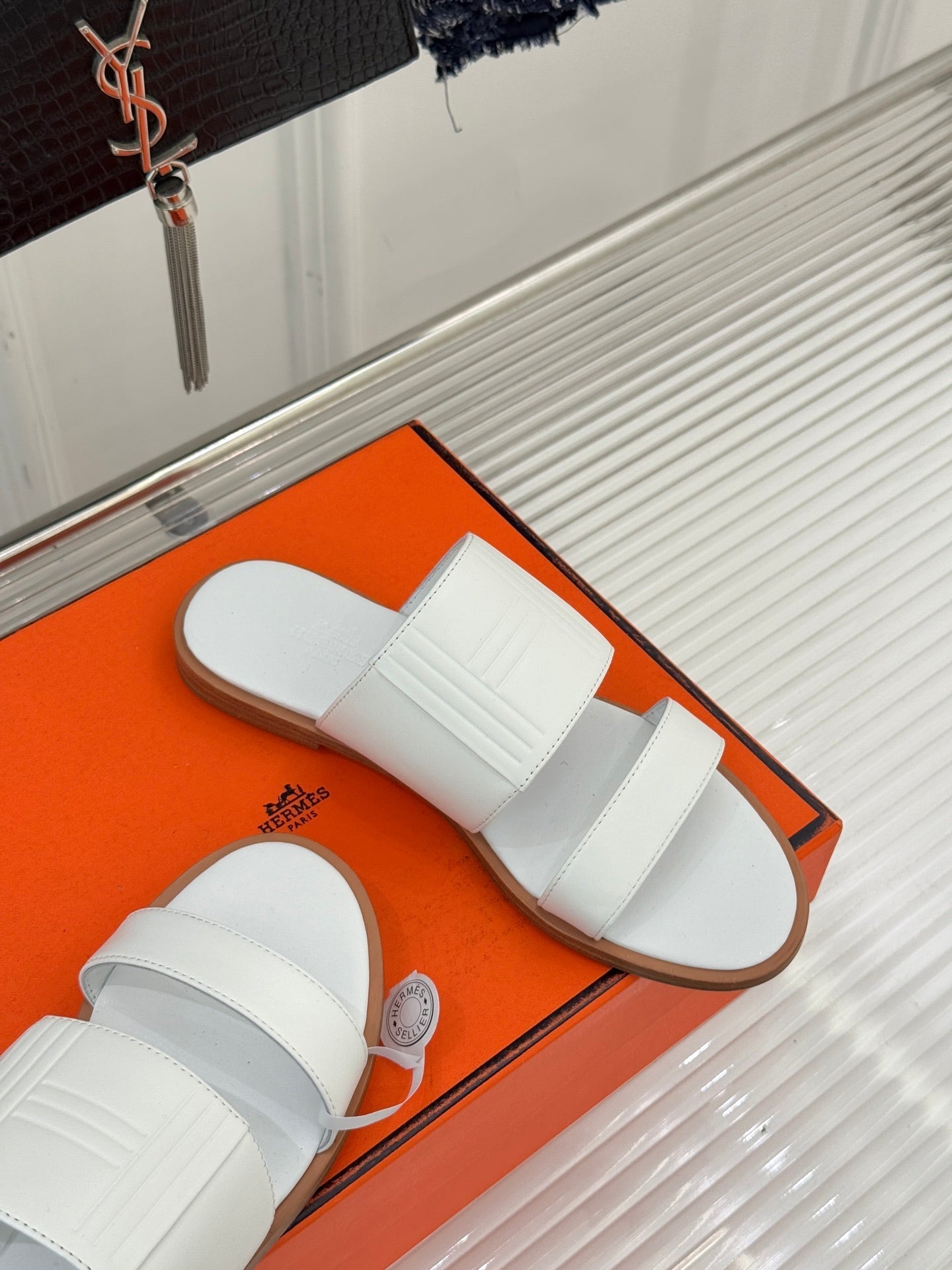 HM 26WF Monica 60 Sandal White Sheepskin 642854