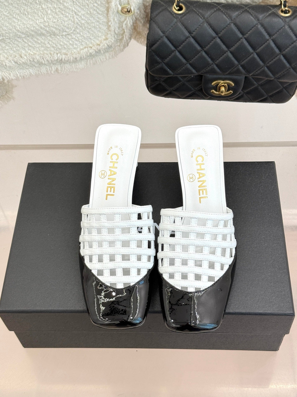 CC Woven Square-Toe Slippers Black White Leather 825775