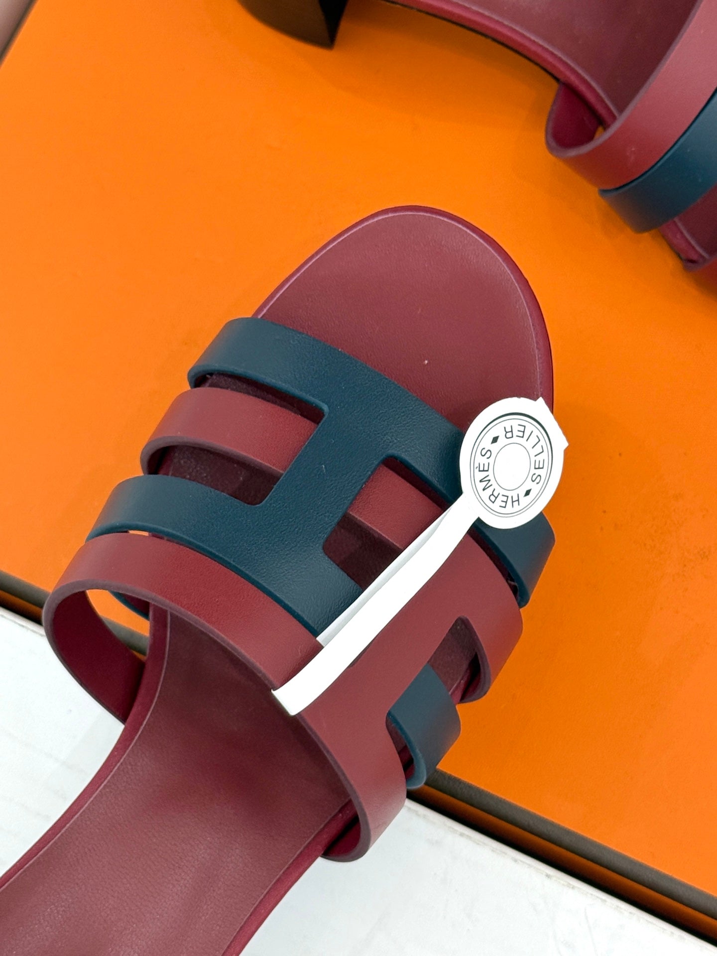HM 26s Strappy Sandals Black Burgundy Sheepskin 905792