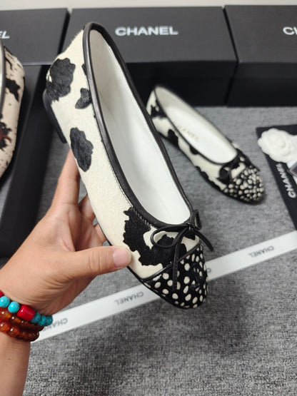 Chanel 2026 Ballet Flat Black White Horsehair Calfskin 696629