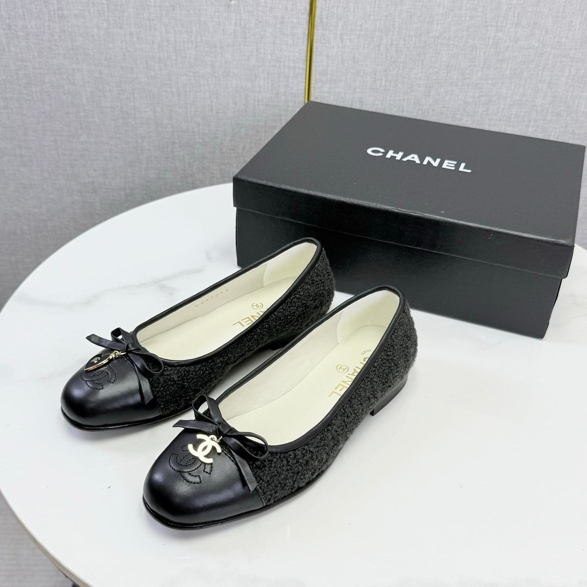 CC 26s Ballet Flats In Black Tweed And Lambskin