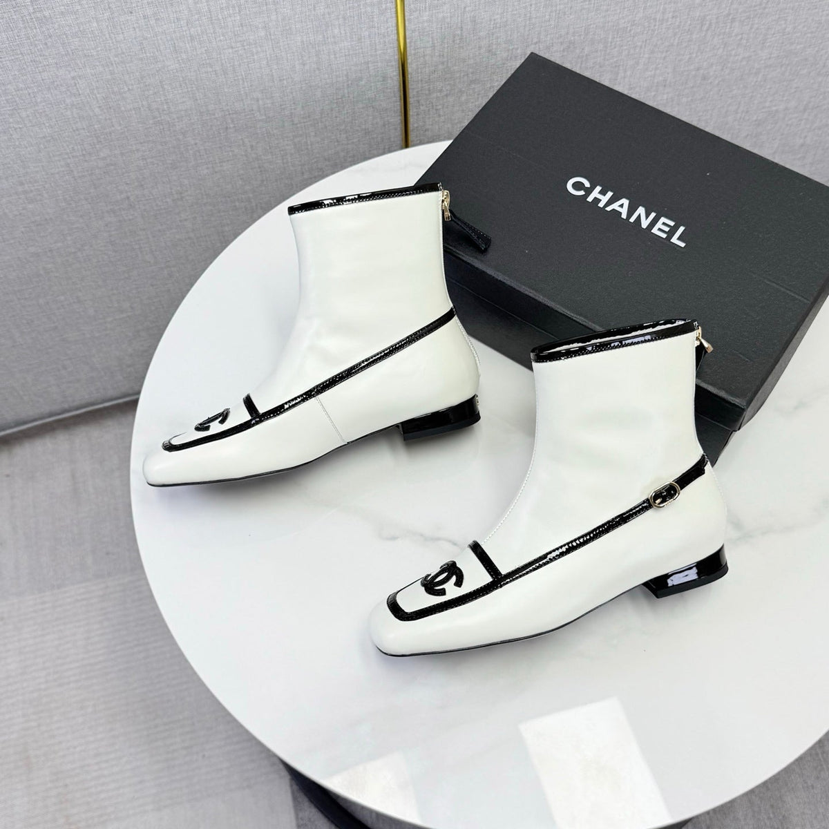 CC 26s Square Toe Low Heel Boots Black White Sheeepskin 972806